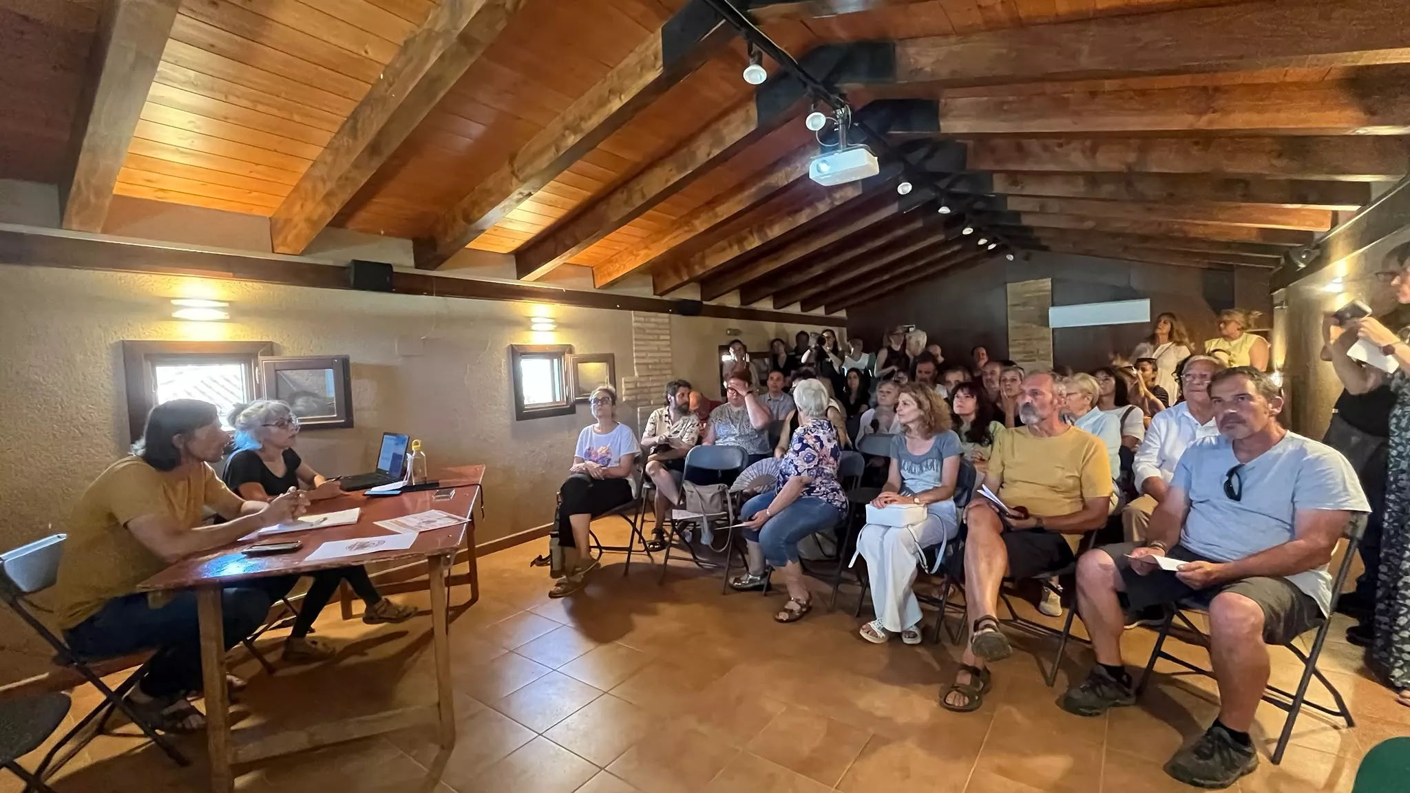 Imagen de la presentación de la Asociación Estrecho Quinto en Tierz. Foto Mercedes Manterola