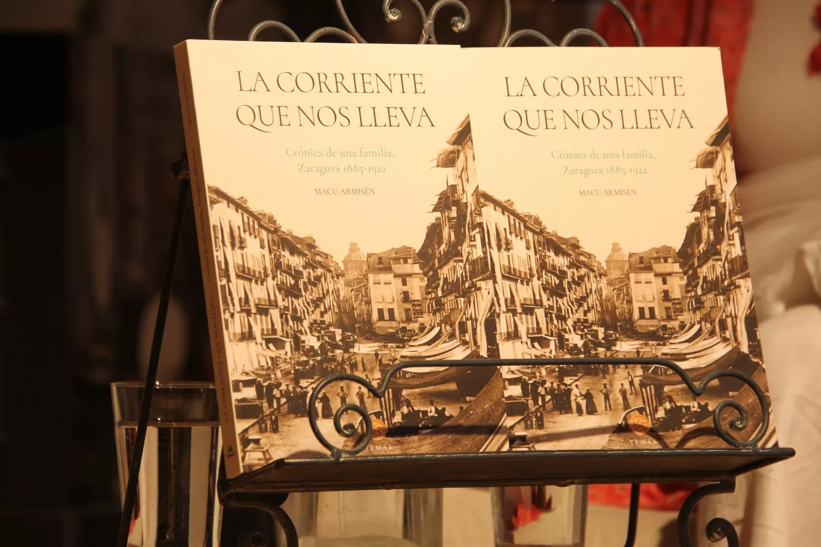 Presentación de 'La corriente que nos lleva' de Macu Armisén. Foto Carlos Neofato