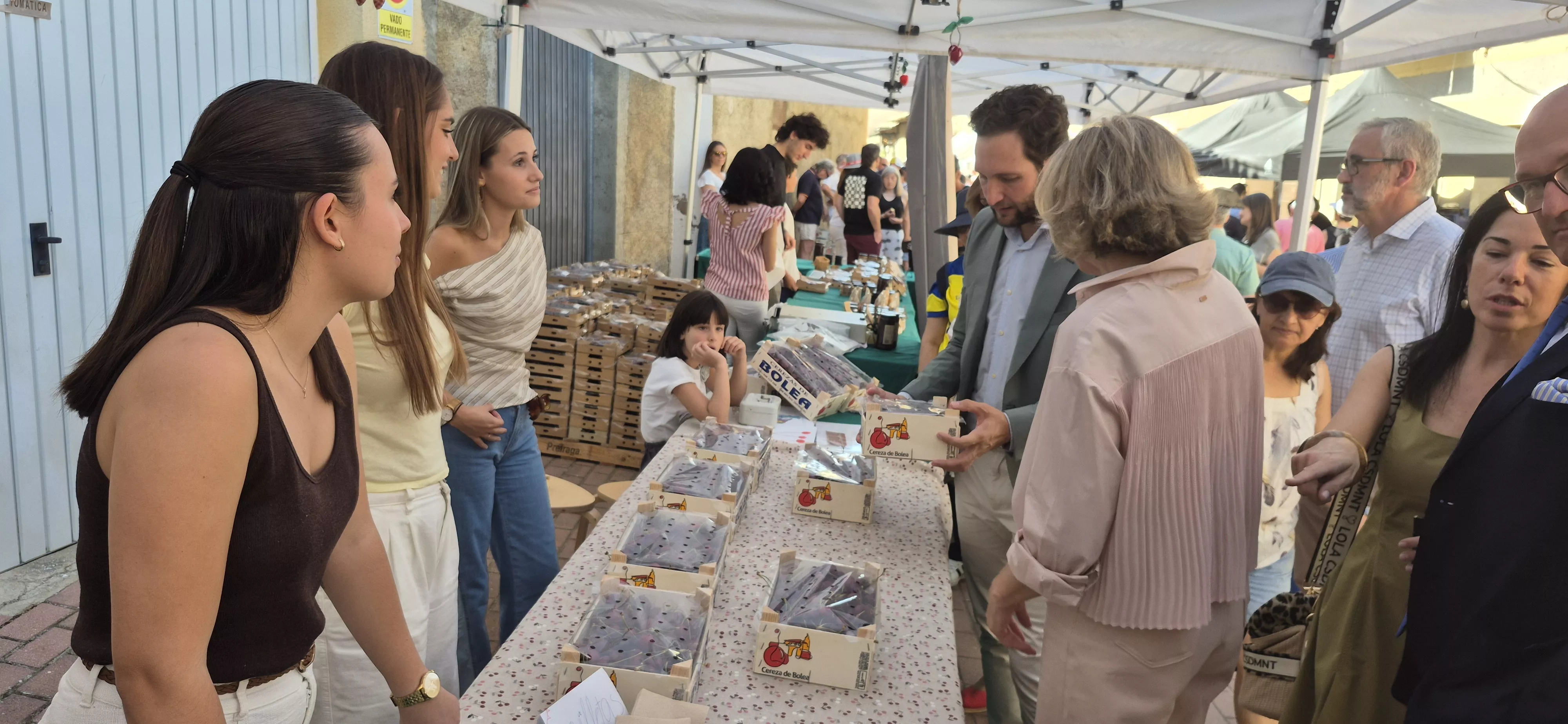 Feria de la Cereza de Bolea. Foto Myriam Martínez