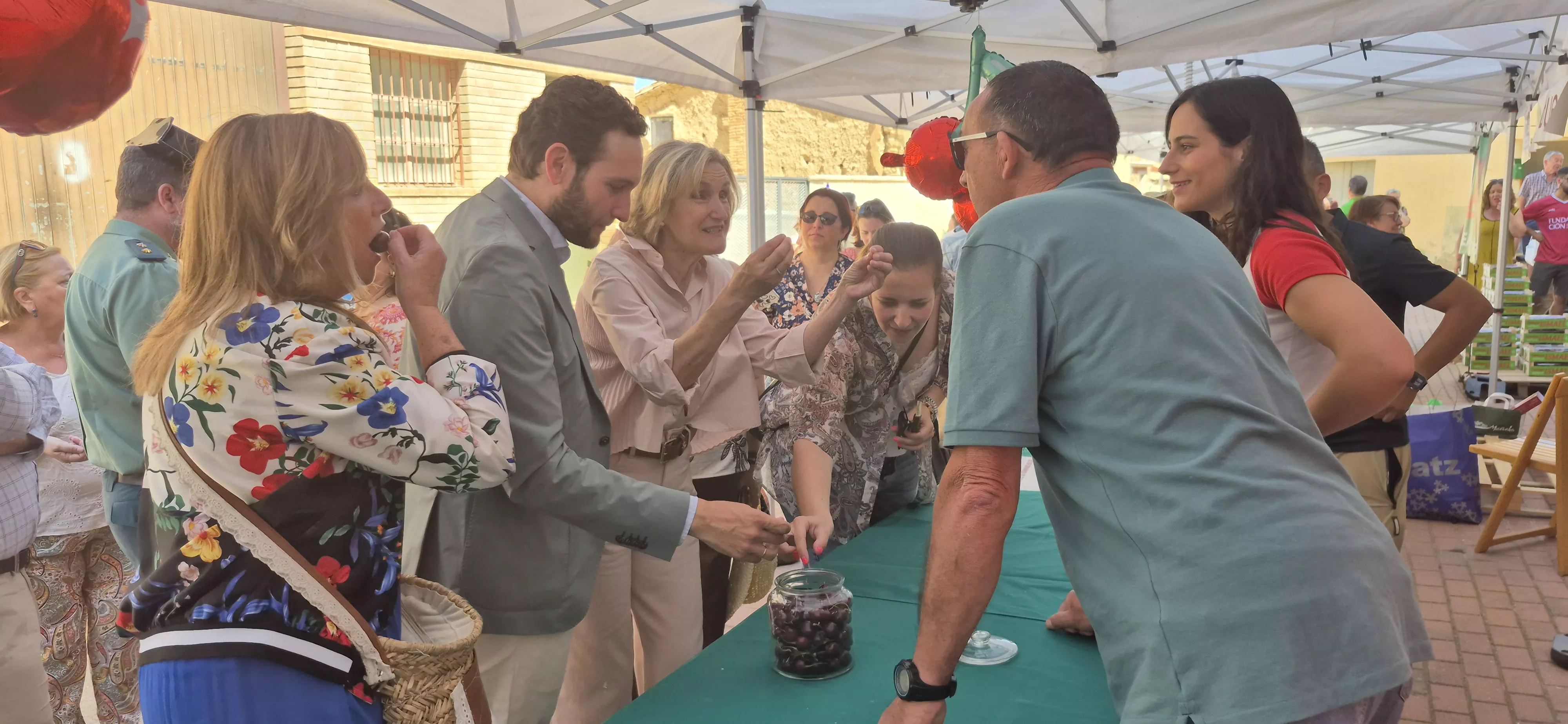 Feria de la Cereza de Bolea. Foto Myriam Martínez