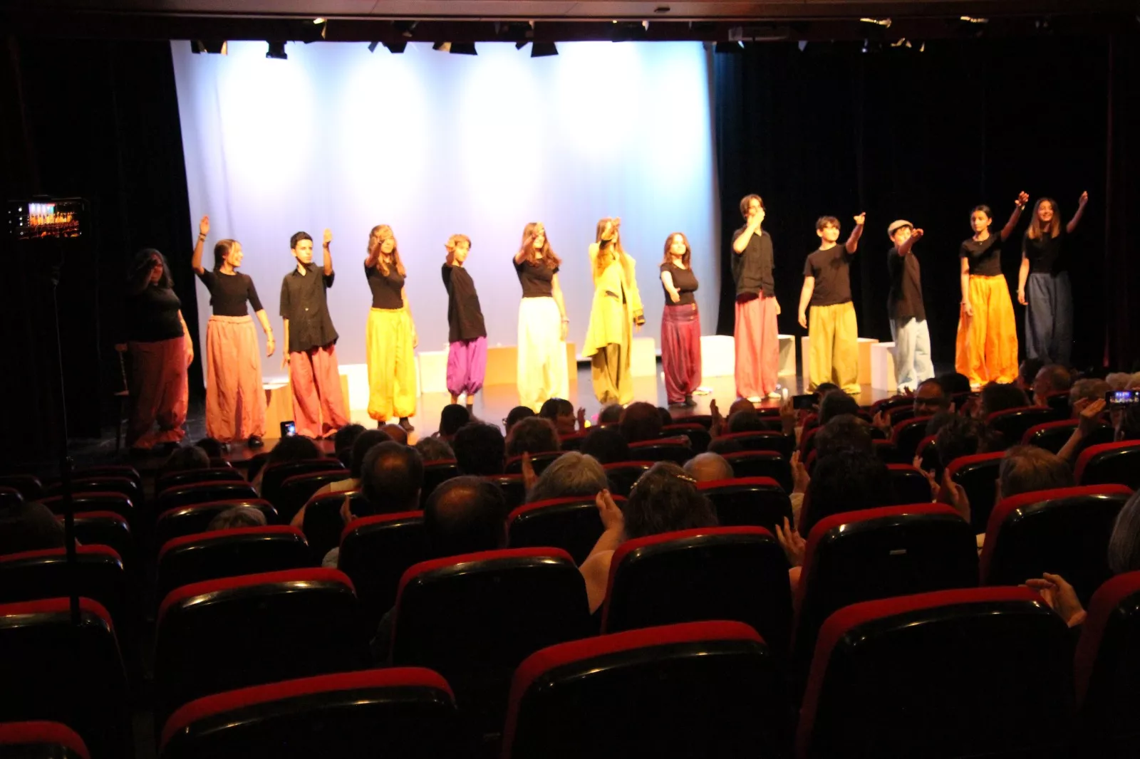 El grupo Croma en la Muestra de Teatro y Danza Joven. Foto Carlos Neofato