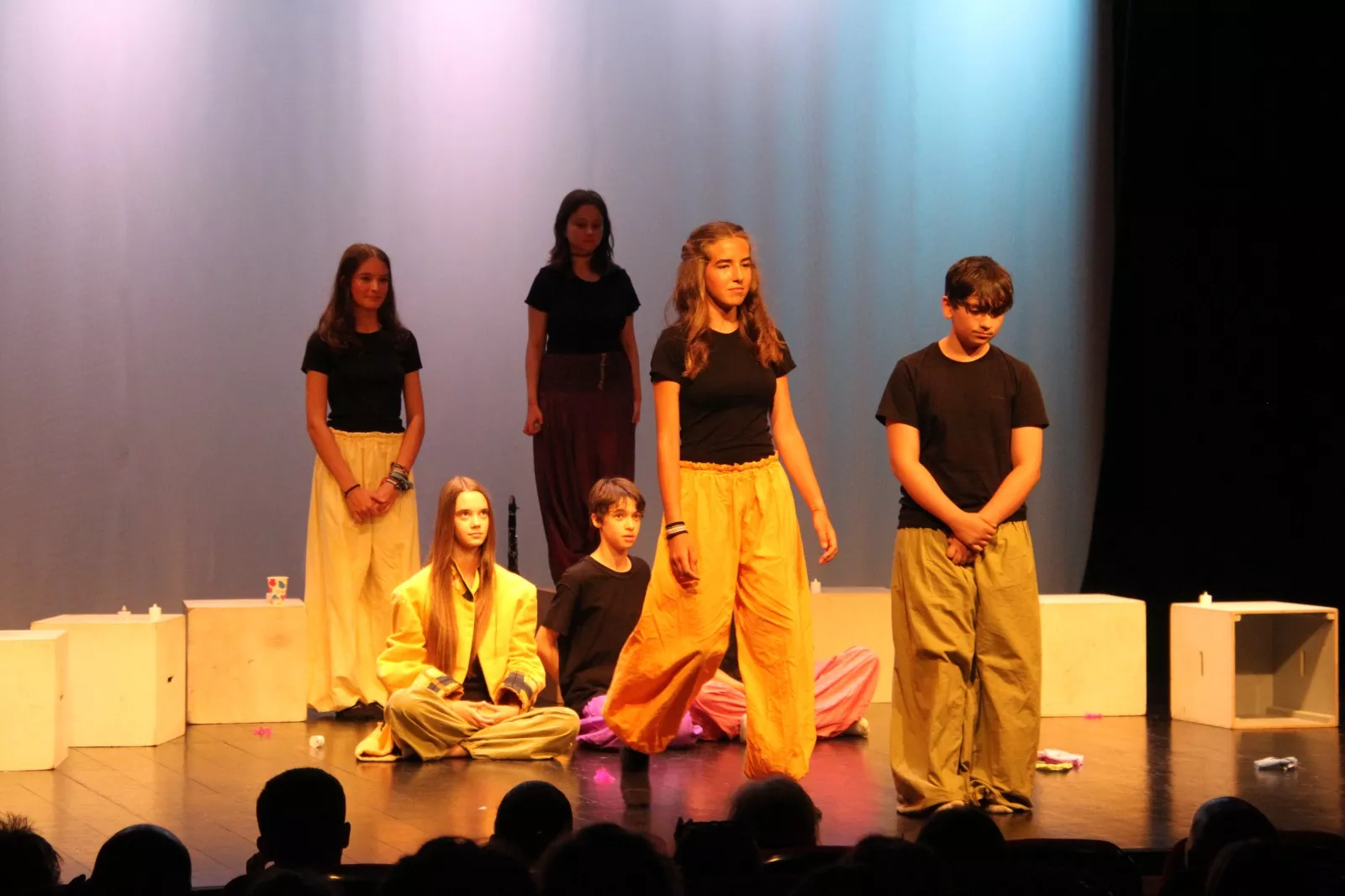 El grupo Croma en la Muestra de Teatro y Danza Joven. Foto Carlos Neofato