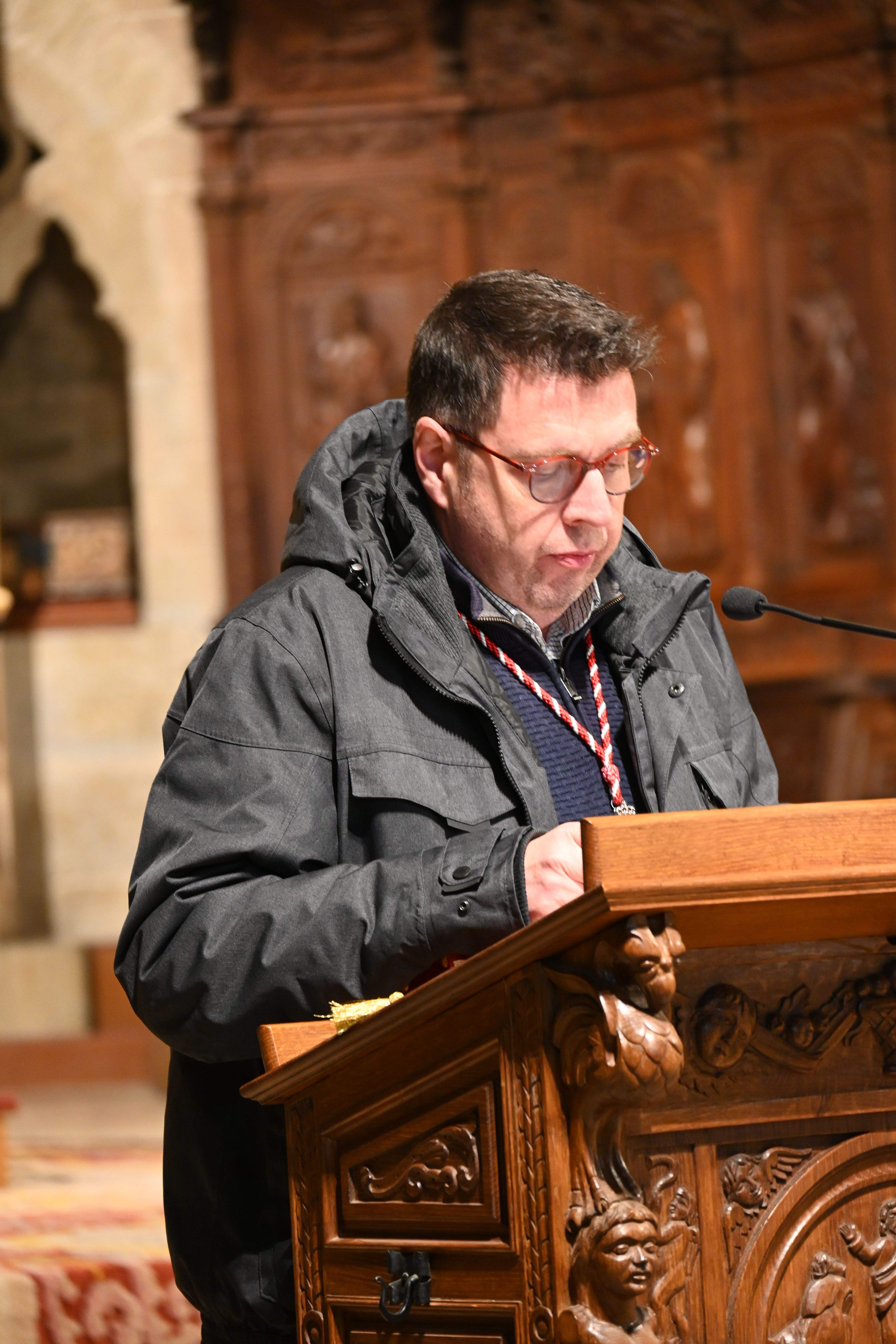 Imposición de Ceniza en la Catedral de Huesca. Foto Carlos Jalle