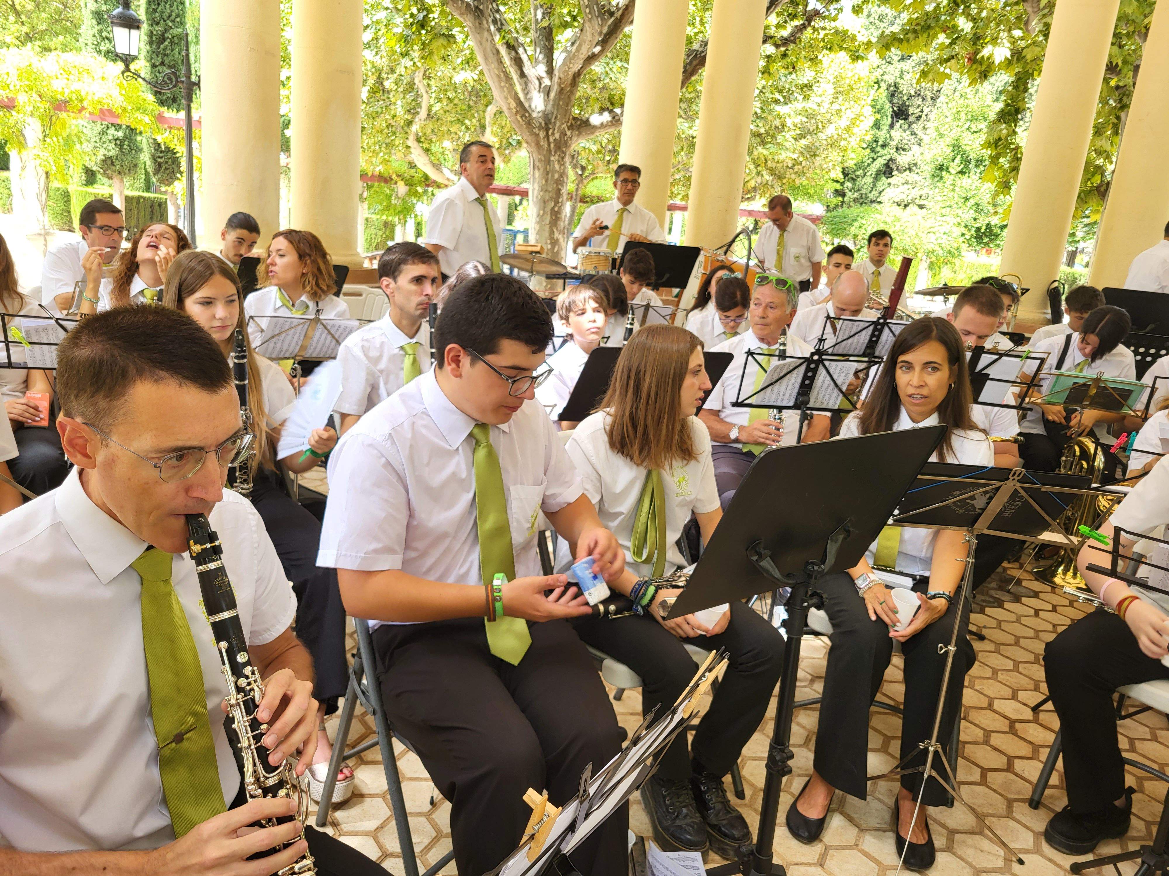Actuación de la Banda de Música de Huesca. Foto Myriam Martínez (3)