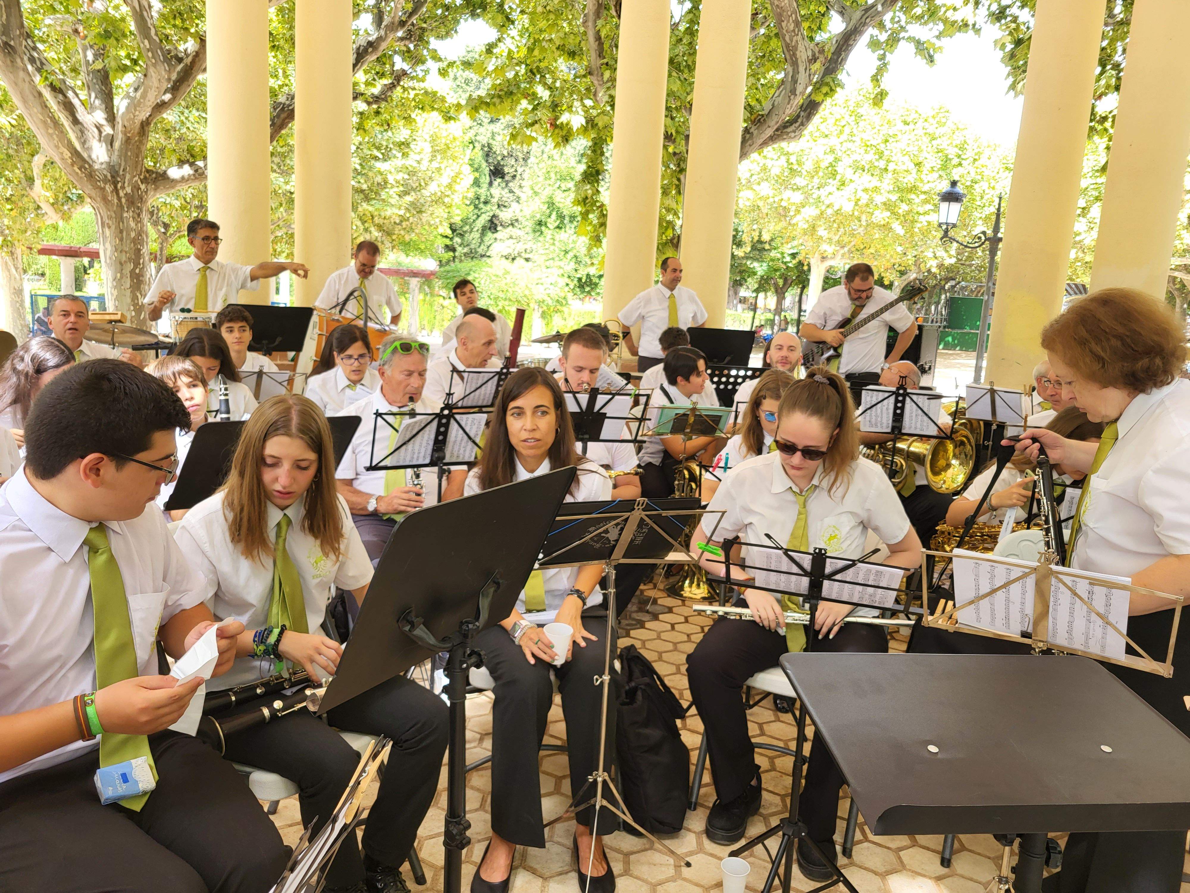 Actuación de la Banda de Música de Huesca. Foto Myriam Martínez (4)