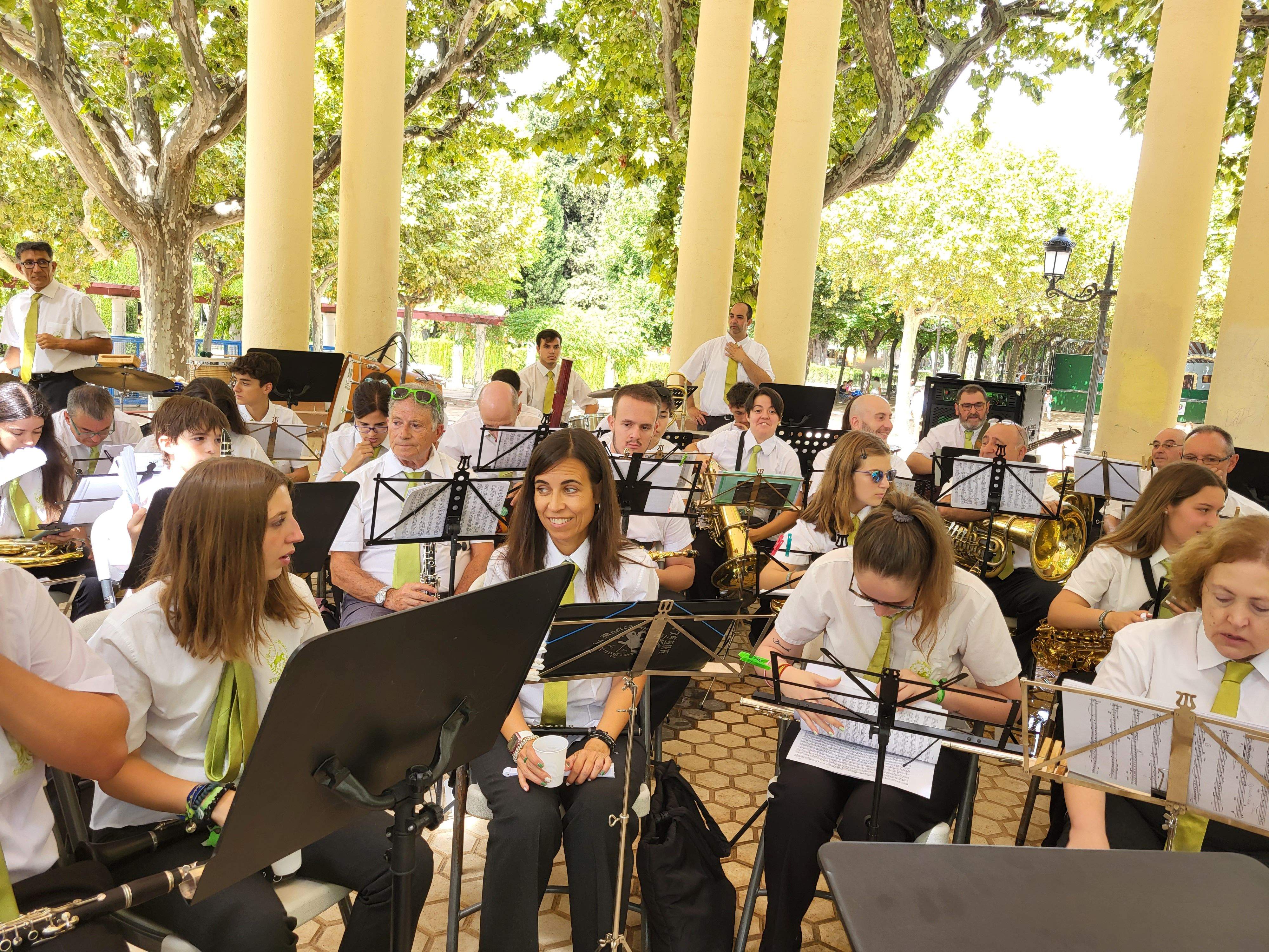 Actuación de la Banda de Música de Huesca. Foto Myriam Martínez (5)