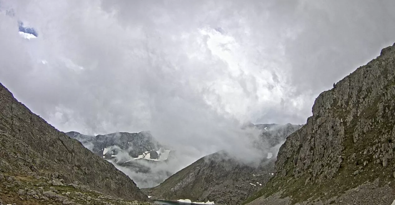 Huesca en aviso amarillo por tormentas con viento y la CHE advierte de posibles crecidas súbitas.