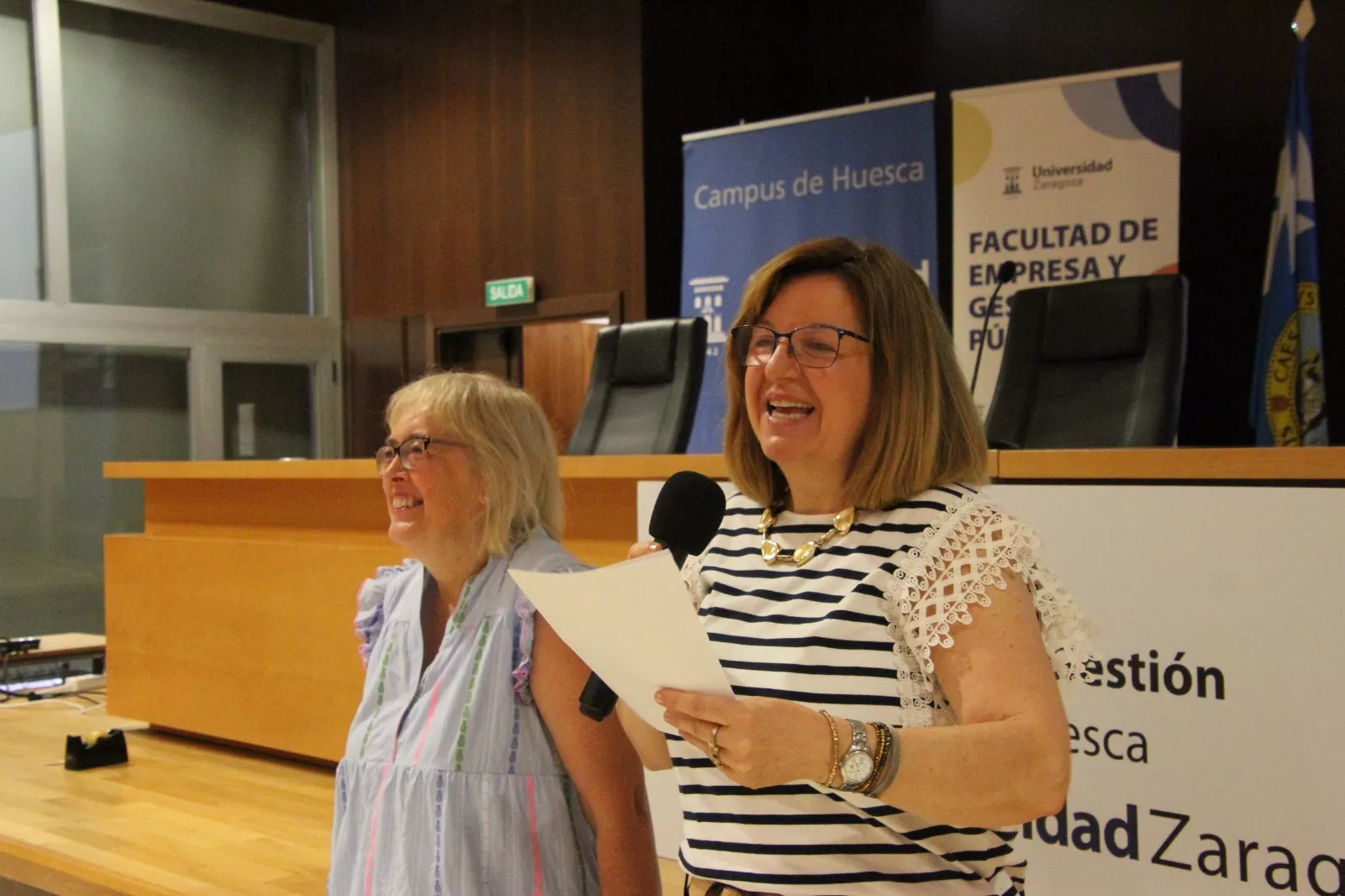 Pilar Santolaria y Marta Liesa. Unizar Kids: Cómo será la vida en 2075 en el Campus de Huesca. Foto Carlos Neofato