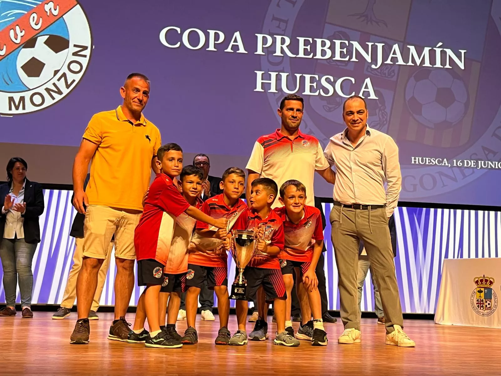 Entrega de trofeos de la Real Federación Aragonesa de Fútbol en Huesca