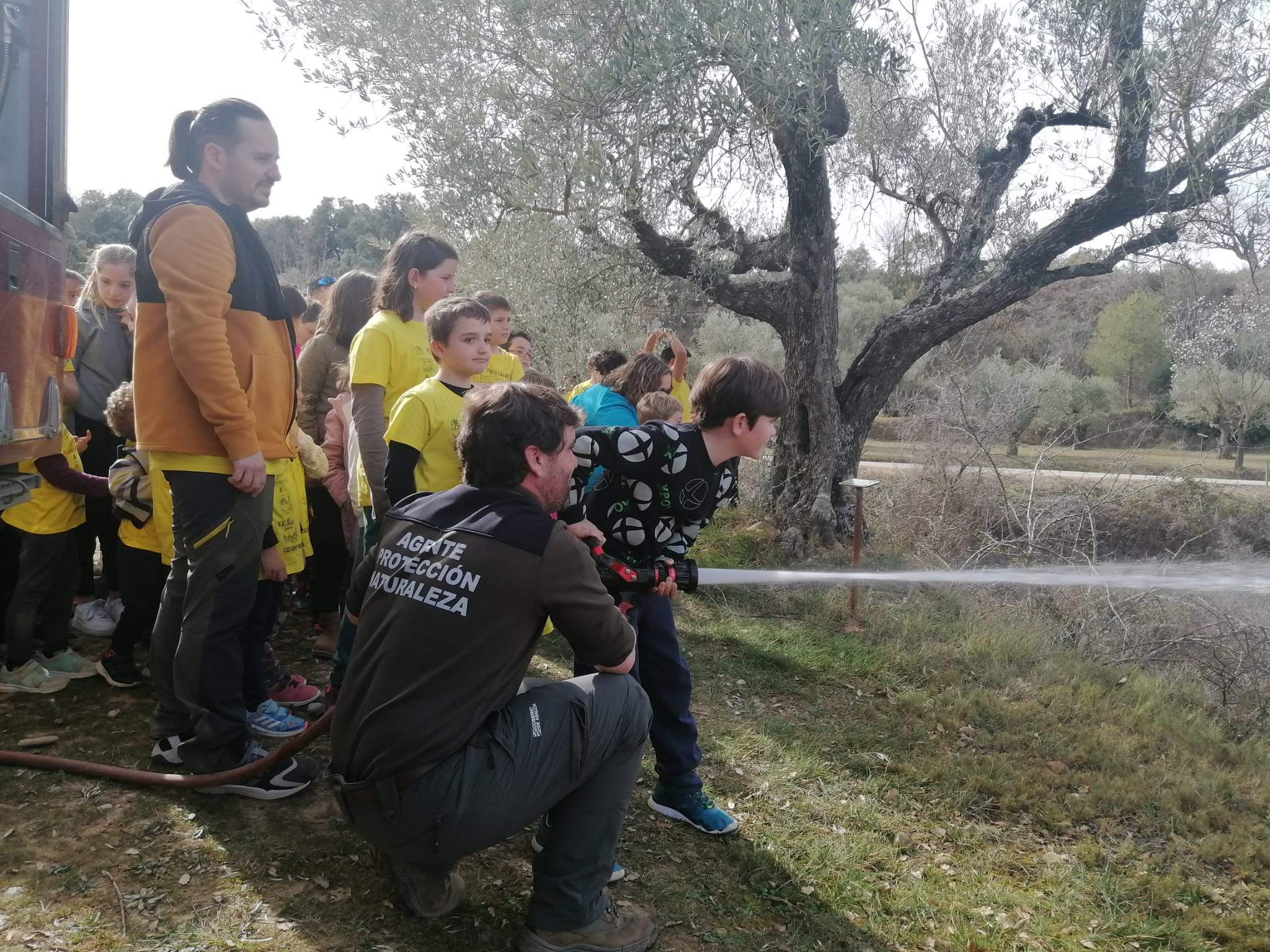 Imágenes de las actividades realizadas por el CRA Vero-Alcanadre en beneficio de Debra piel de mariposa
