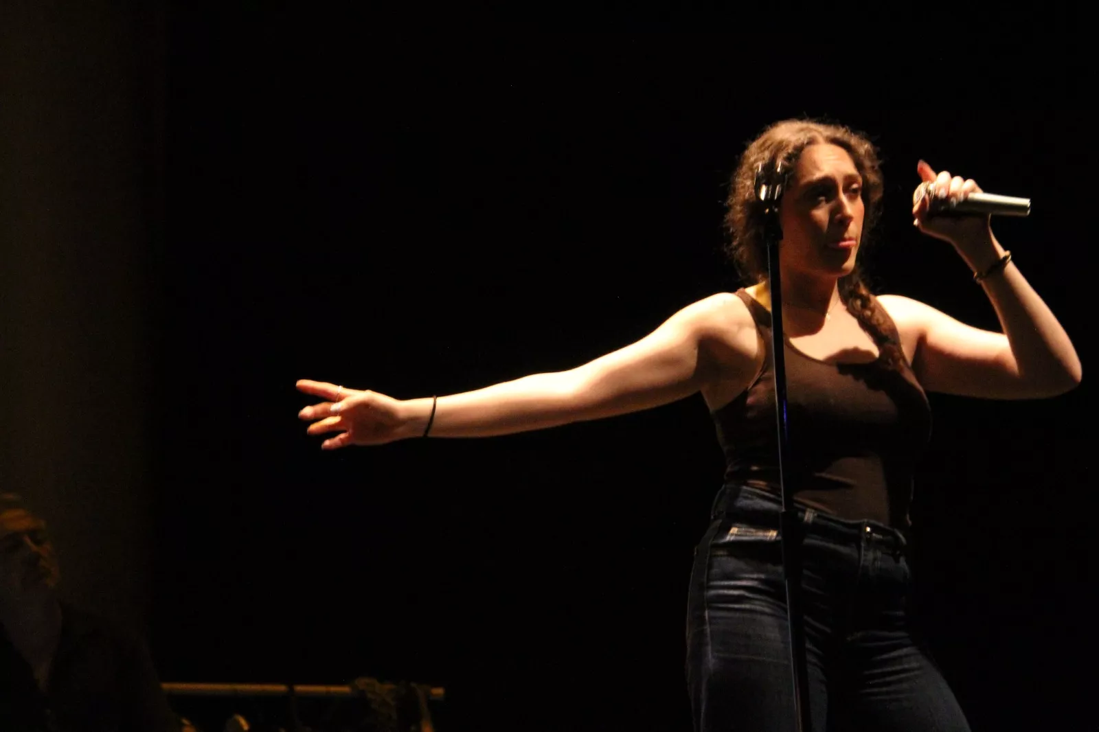 Grupo "En obras" en la Muestra de Teatro Joven con la obra "Casa". Foto Carlos Neofato