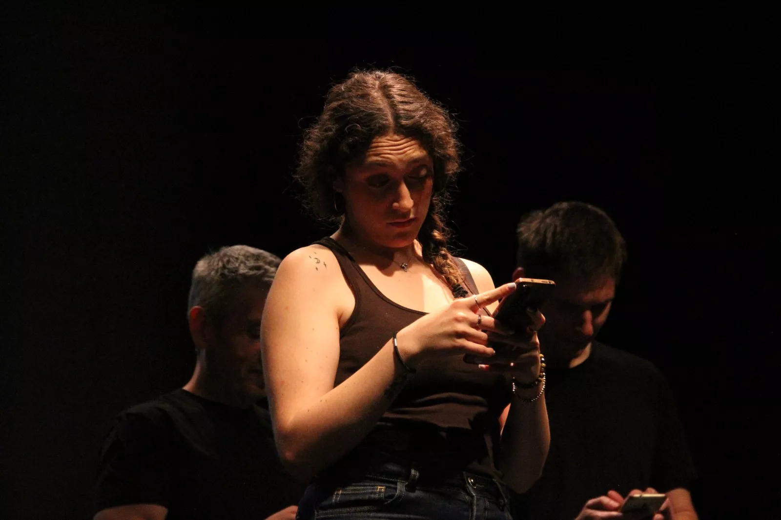 Grupo "En obras" en la Muestra de Teatro Joven con la obra "Casa". Foto Carlos Neofato