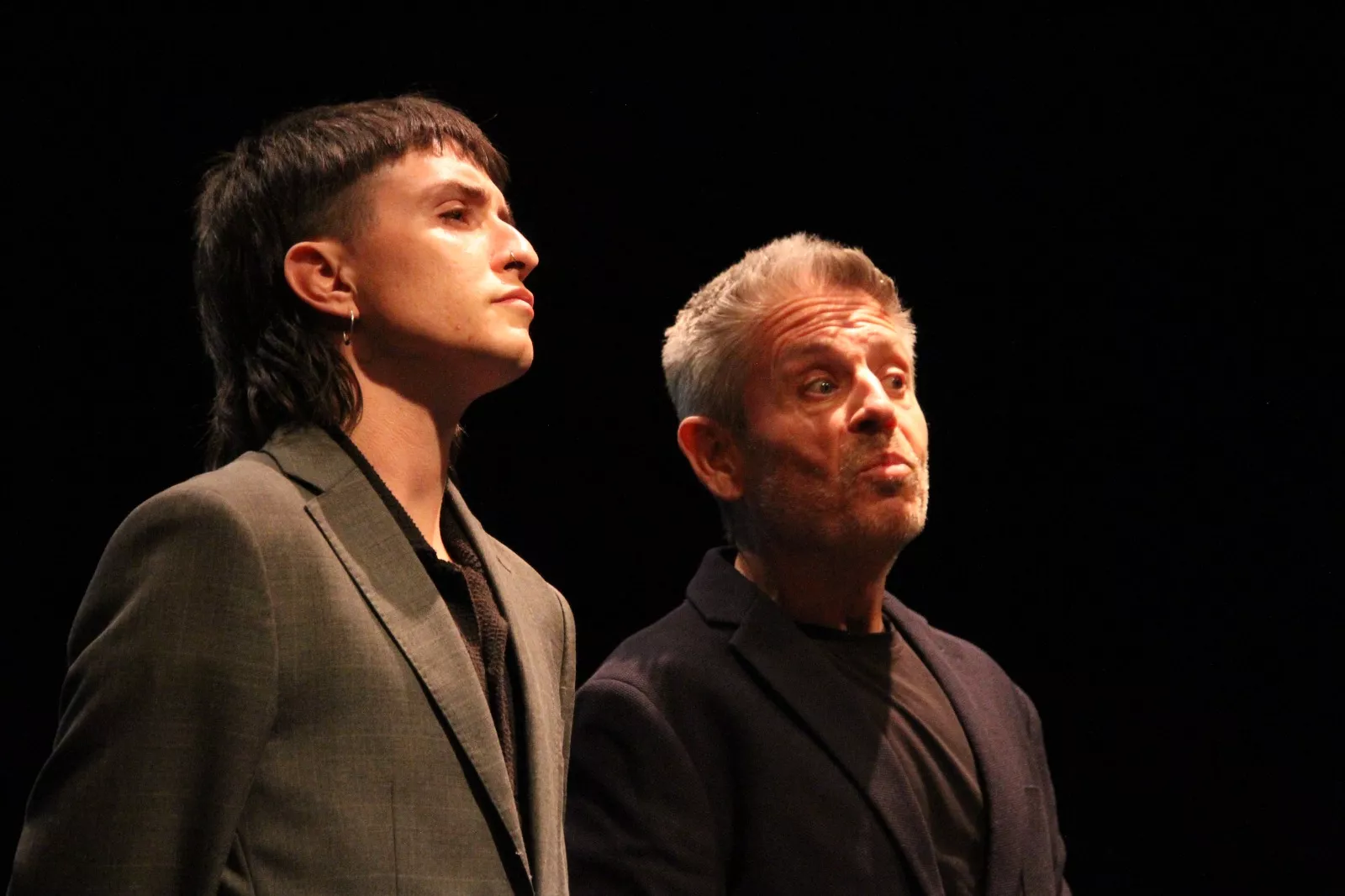 Grupo "En obras" en la Muestra de Teatro Joven con la obra "Casa". Foto Carlos Neofato