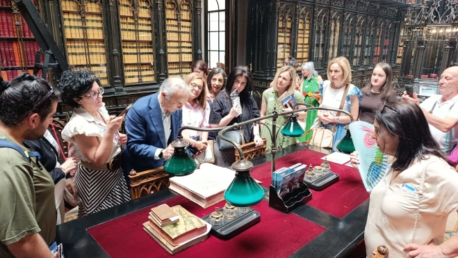 Una de las actividades durante la visita a la Biblioteca del Senado. Una de las actividades durante la visita a la Biblioteca del Senado.