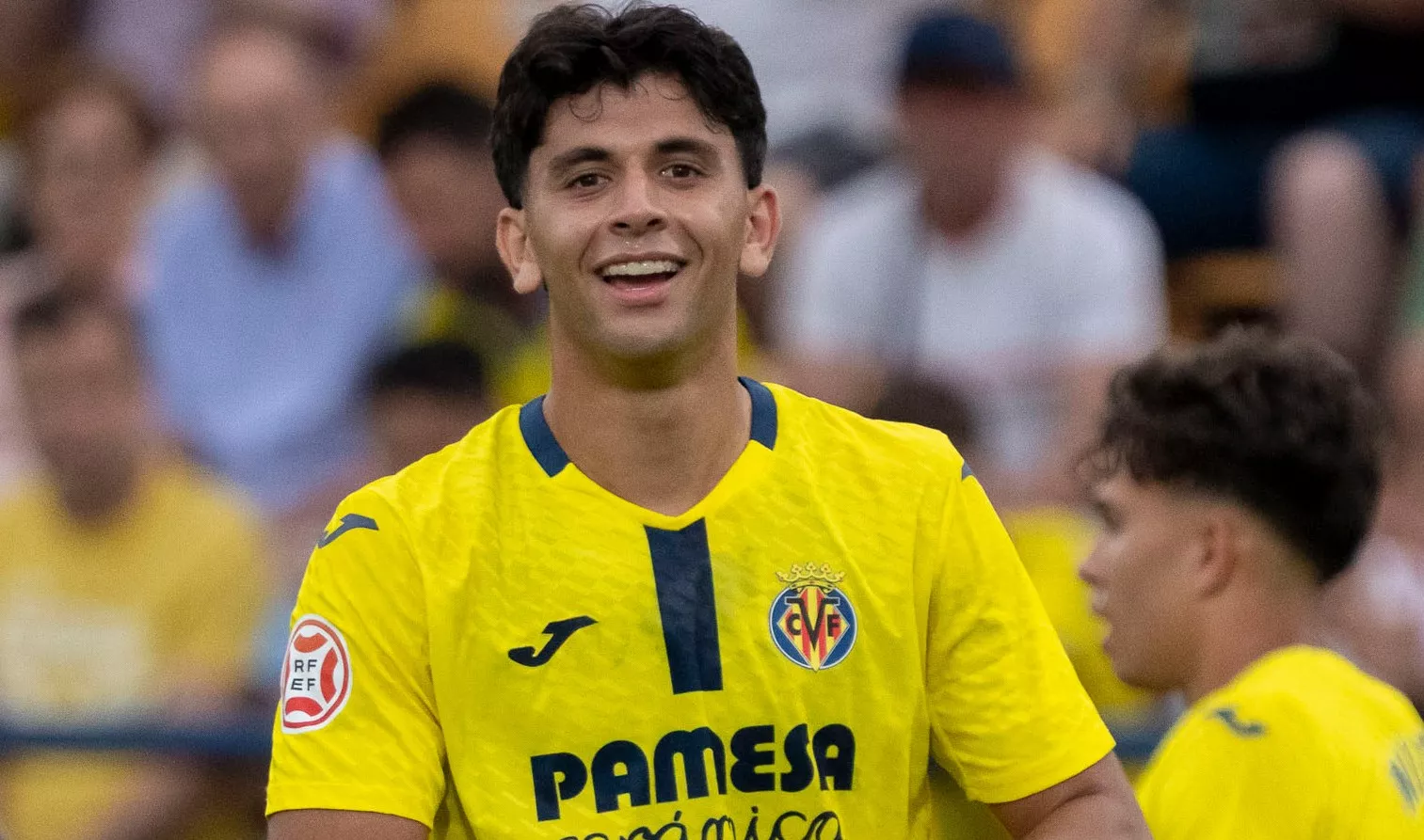 Ayman deja el Huesca y firma por el Villarreal hasta 2029. Foto: Villarreal CF