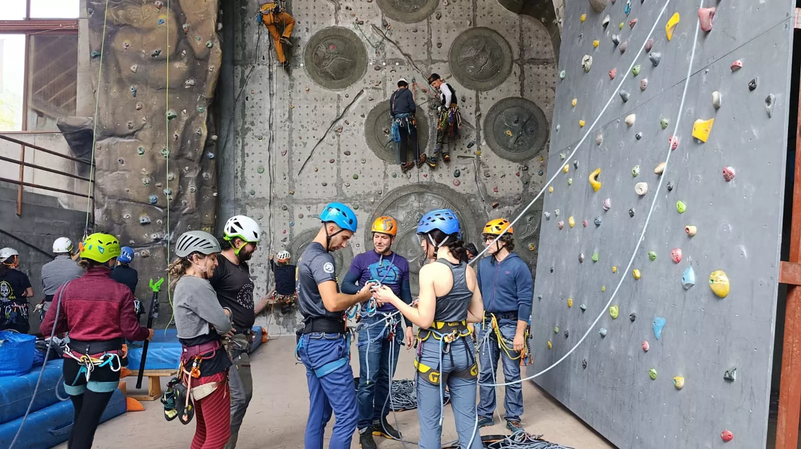 Club Montaña Nabaín cierra el tercer curso de escalada