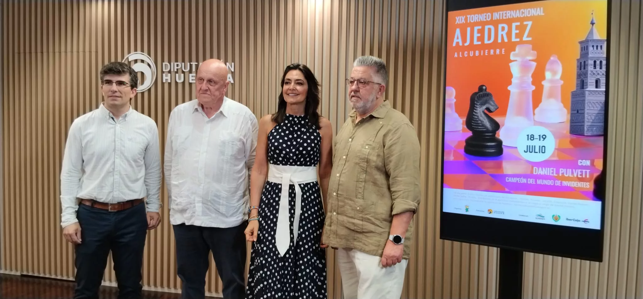 Rubén Cajo, Leontxo García, Celsa Rufas y Pedro Suñén en la presentación del XIX Torneo Internacional de Ajedrez de Alcubierre