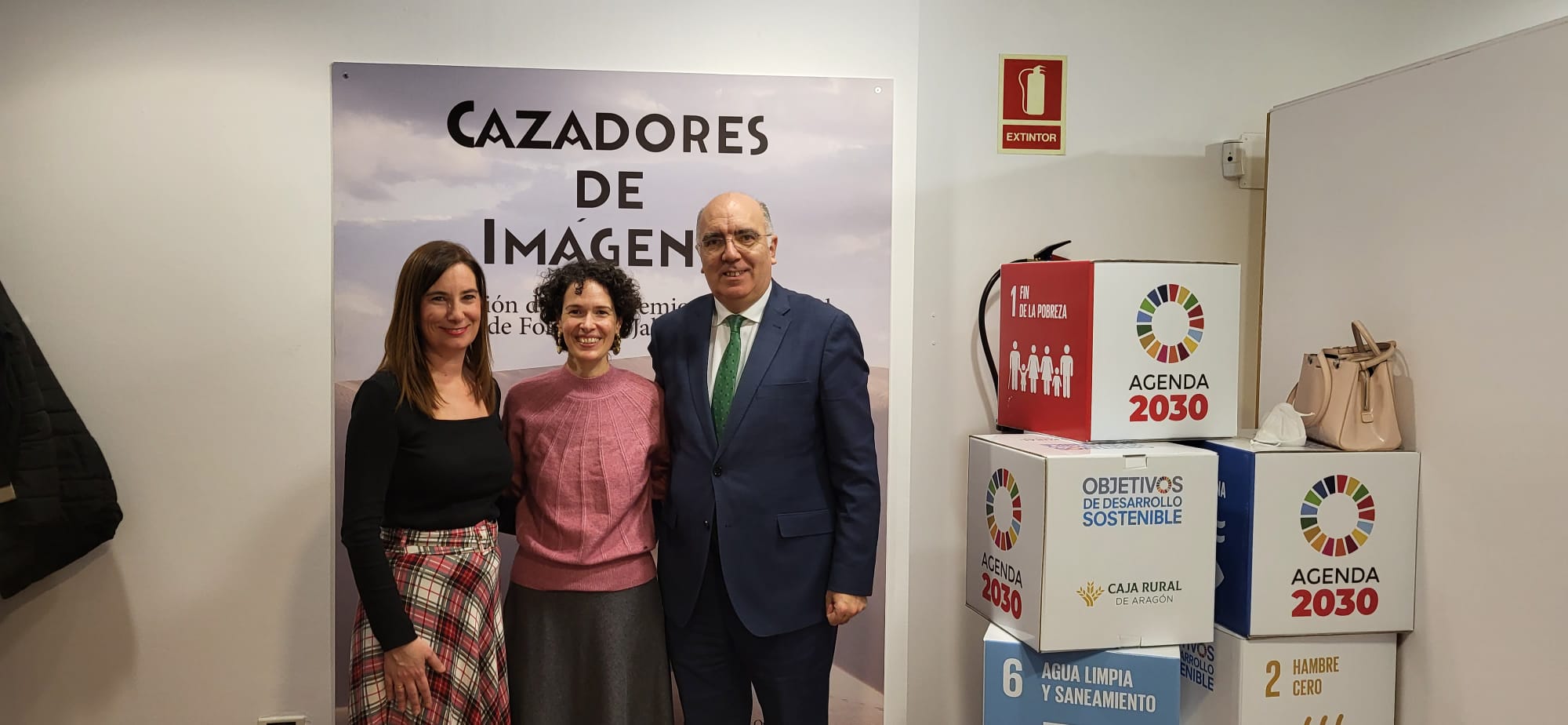 Beatriz Giner, Pilar Irala Hortal y José Antonio Artigas