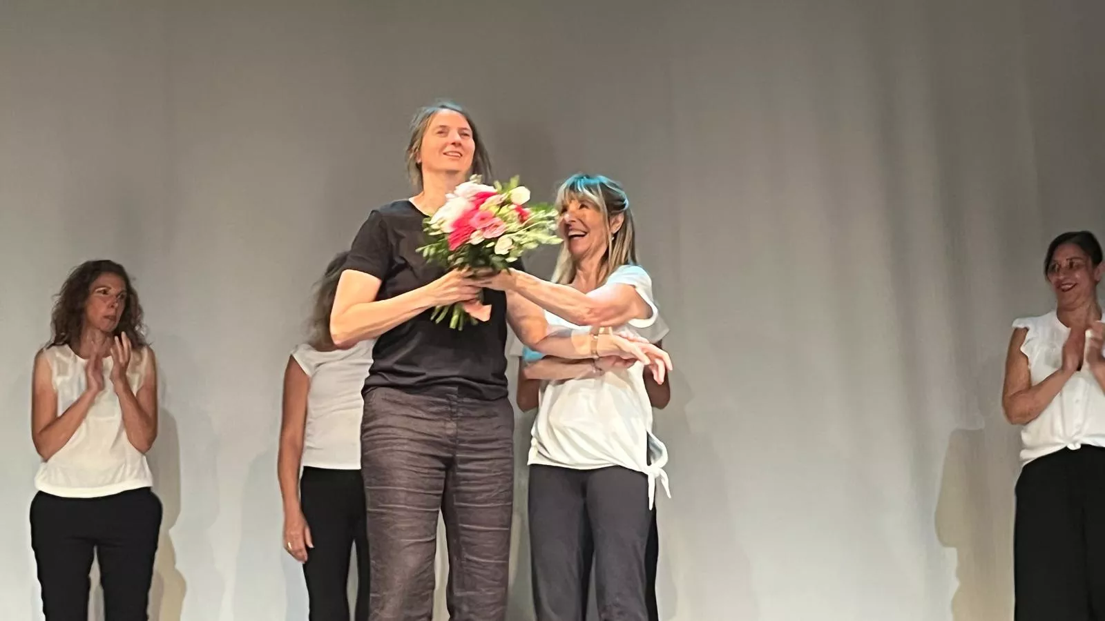 Representación de 'Tiempo ajeno' del El Taller Municipal de Danza Contemporánea. Foto Mercedes Manterola