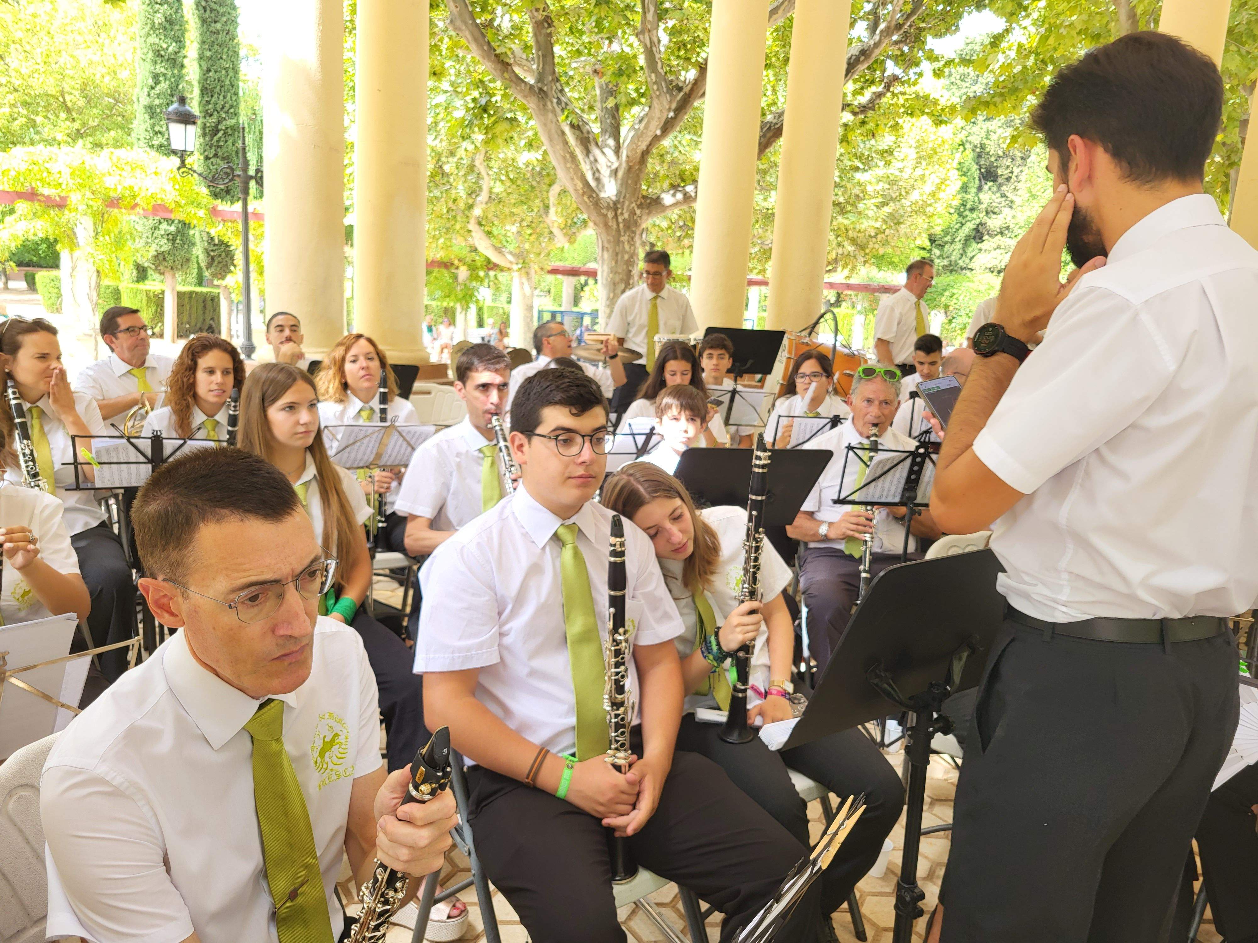 Actuación de la Banda de Música de Huesca. Foto Myriam Martínez (13)