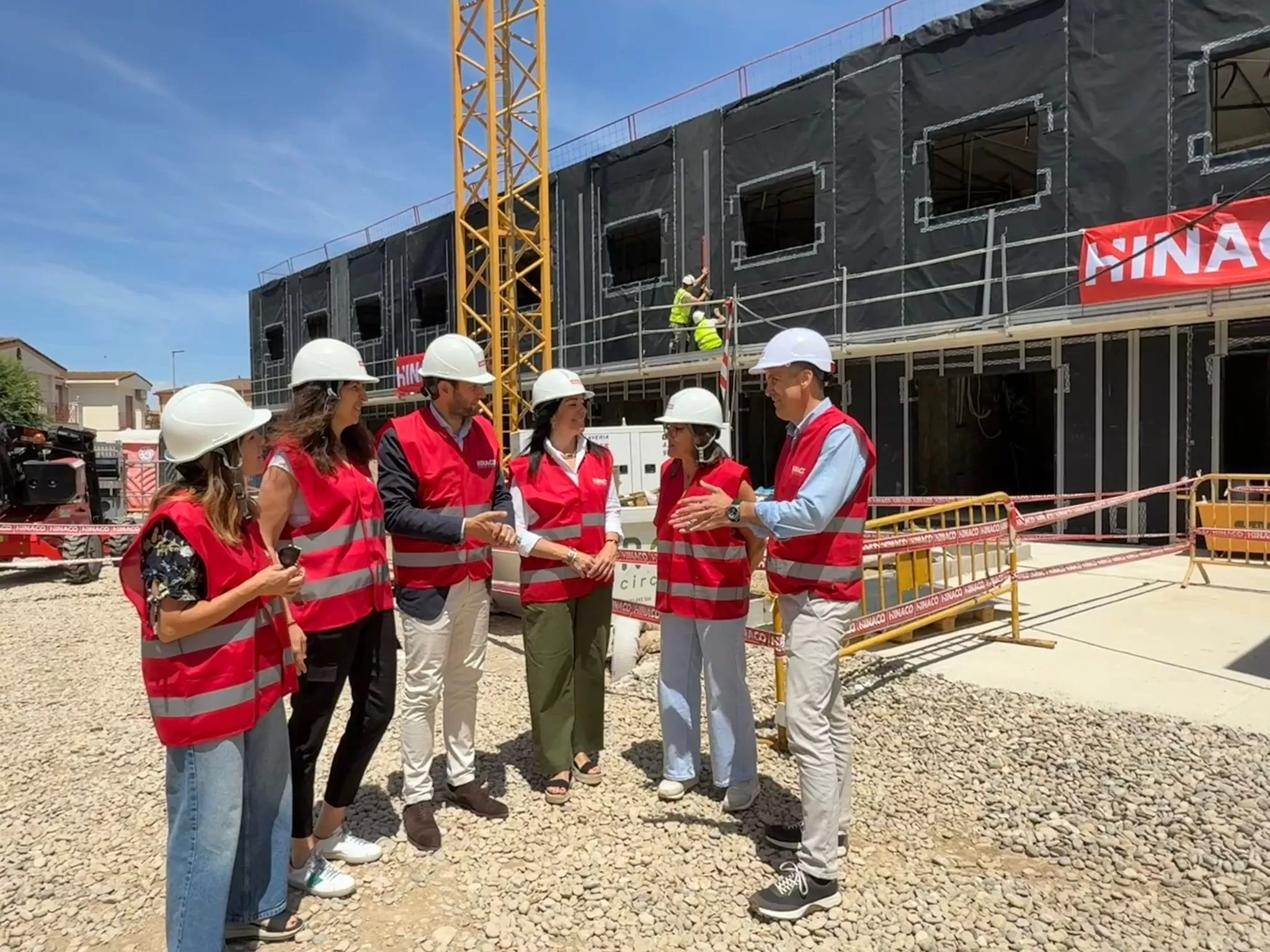Claver, Ibort y Comenge en la visita a las obras de Valentia en Monzón