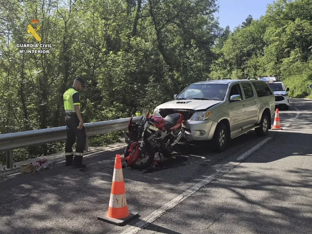 Herido grave un motorista tras colisionar frontalmente con un turismo en la N-260 en Montanuy.