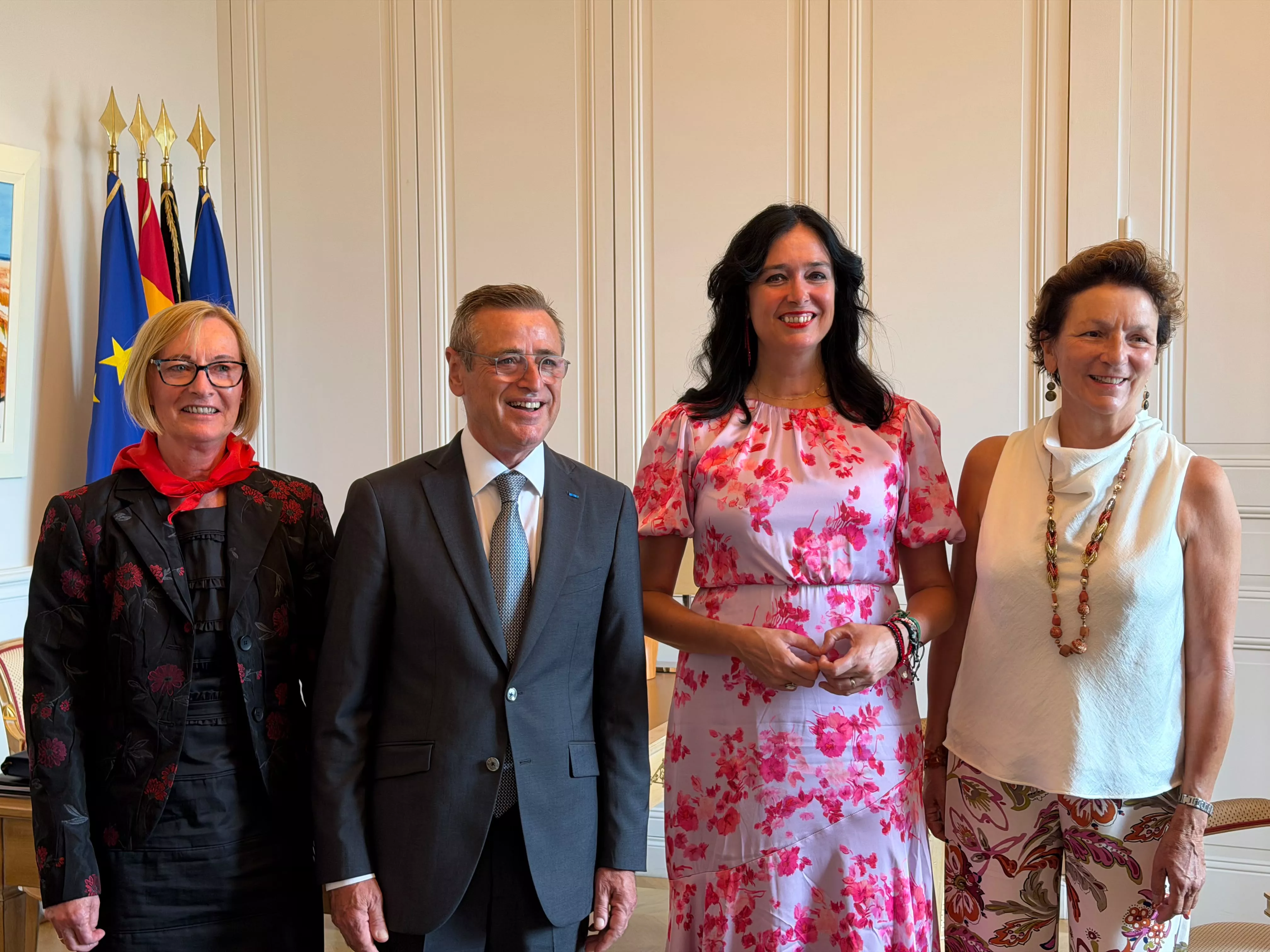 Orduna se reúne en Tarbes con el nuevo alcalde y refuerza seis décadas de alianza con Huesca.