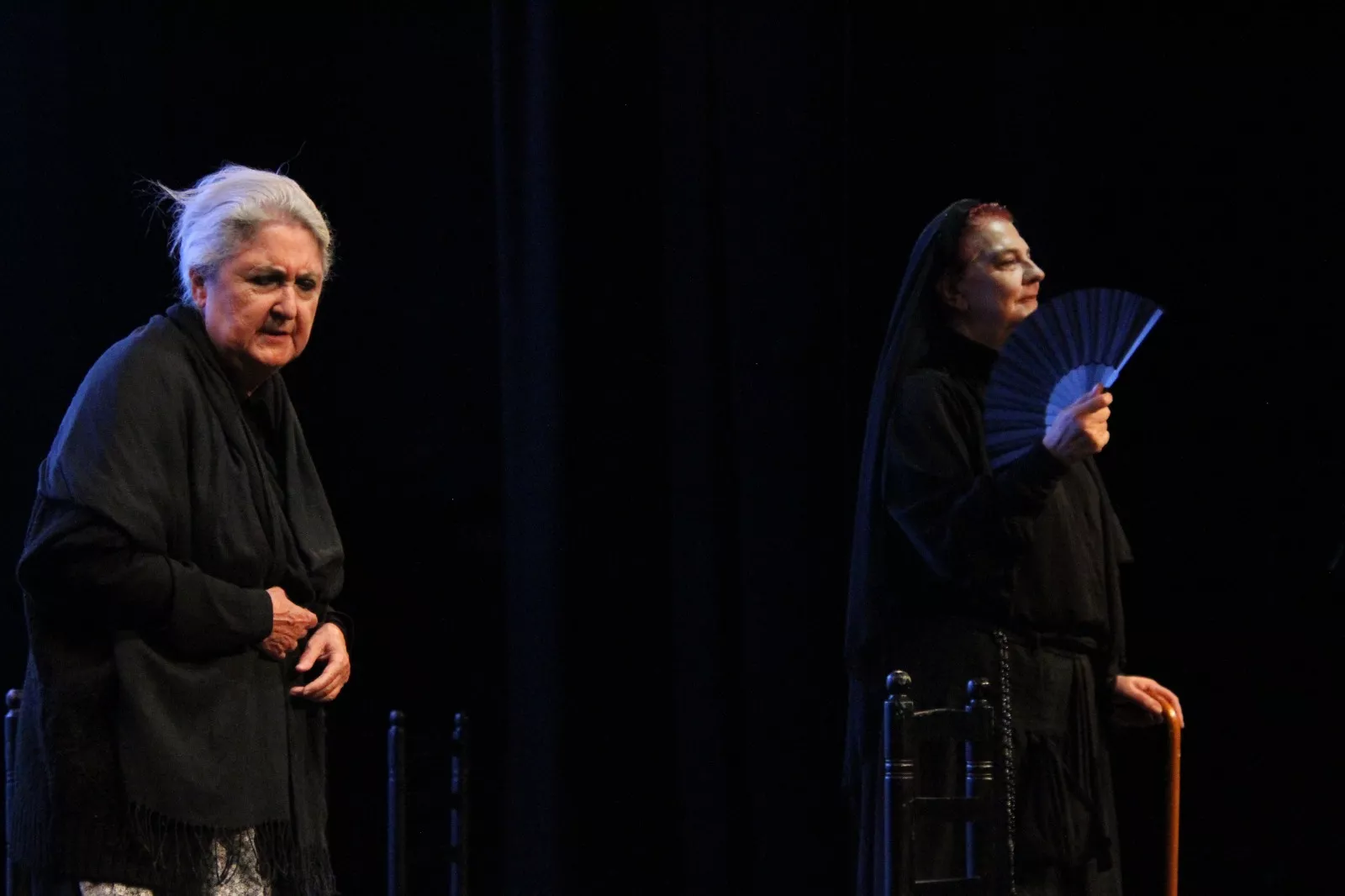 Representación de 'La casa de Bernarda Alba' por Alcorque Teatro en la Muestra Joven. Foto Carlos Neofato