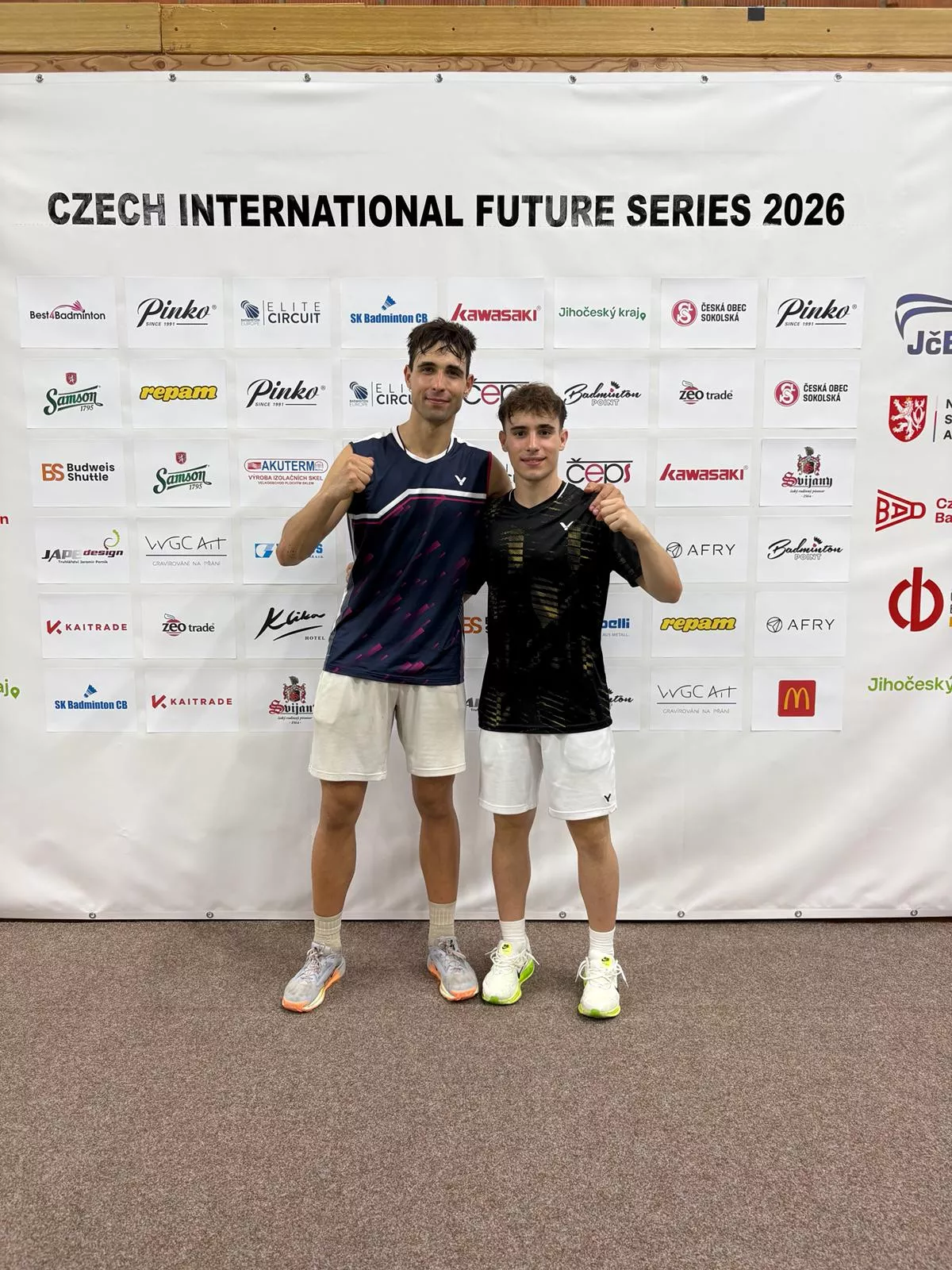 Natxo Cervelló y Alejandro Gállego celebran la clasificación a la final de Chequia. Natxo Cervelló y Alejandro Gállego celebran la clasificación a la final de Chequia.