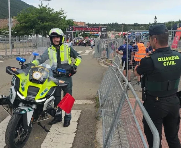 La Guardia Civil veló un año más por la seguridad de la Quebrantahuesos