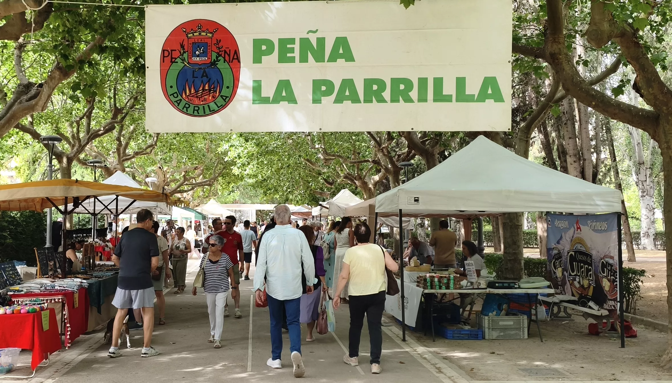 Mercado de artesanía de la Peña La Parrilla. Foto María José Sampietro Brosed