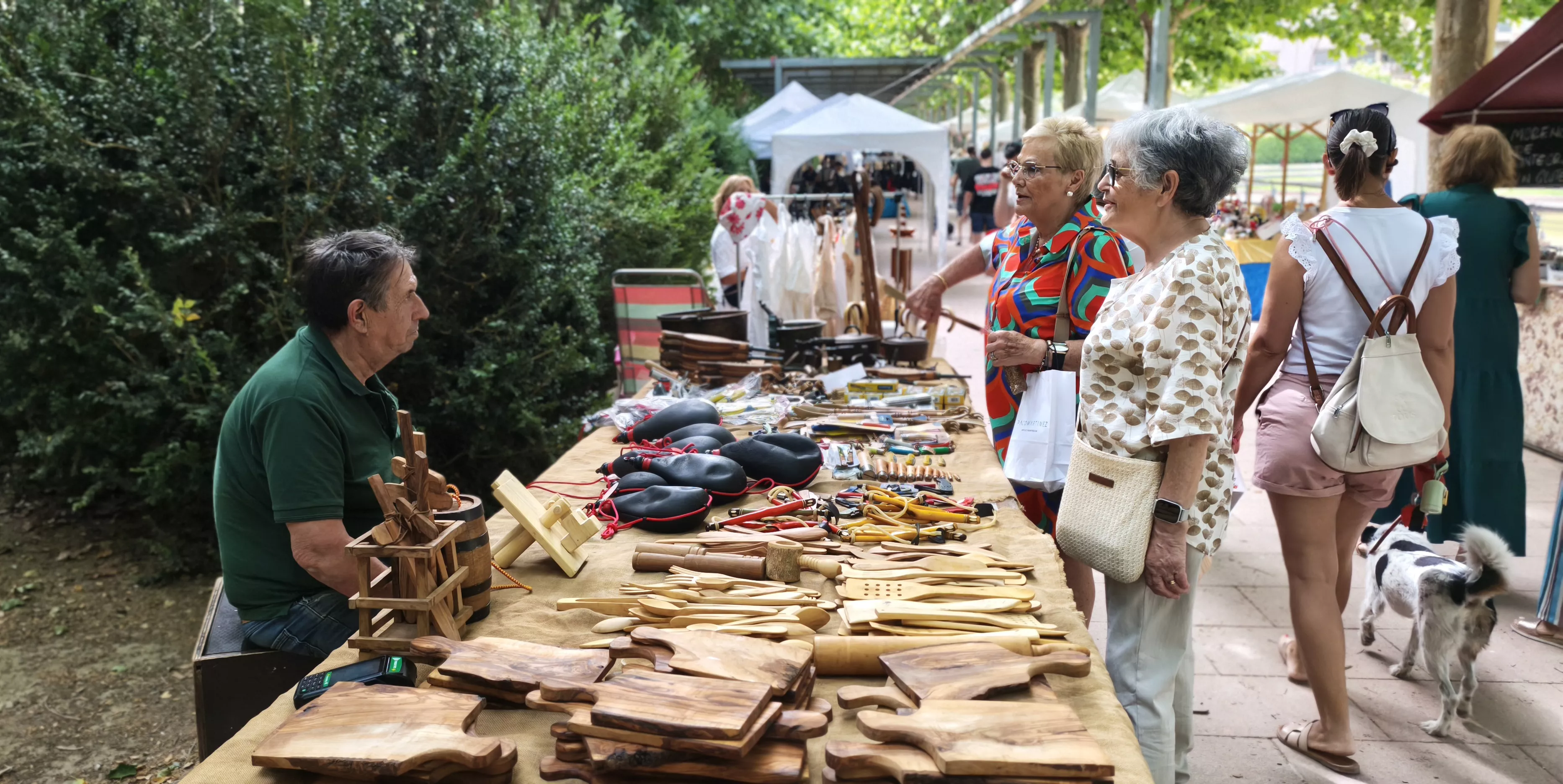 Mercado de artesanía de la Peña La Parrilla. Foto María José Sampietro Brosed