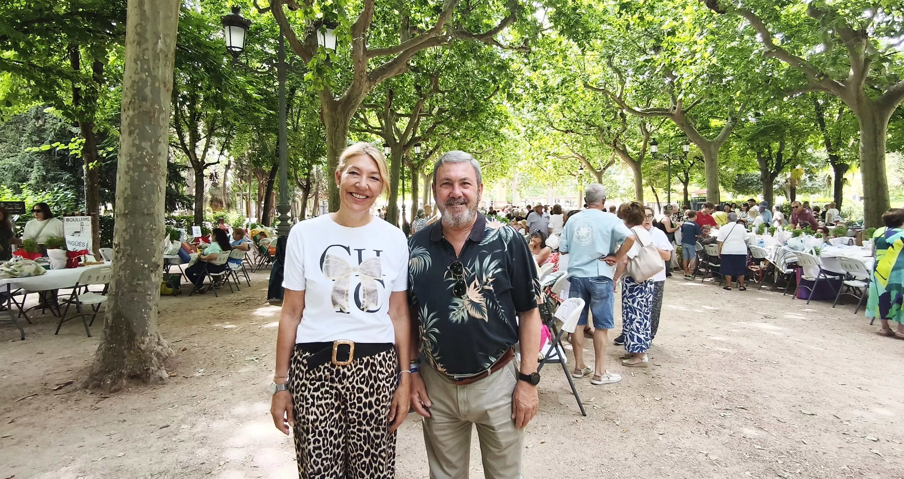  XVIII Encuentro de Bolillos Osca en el Parque Miguel Servet. Foto María José Sampietro Brosed