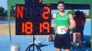 Javi Cruz, con su mejor marca y nuevo récord de Aragón y del club en peso Javi Cruz, con su mejor marca y nuevo récord de Aragón y del club en peso