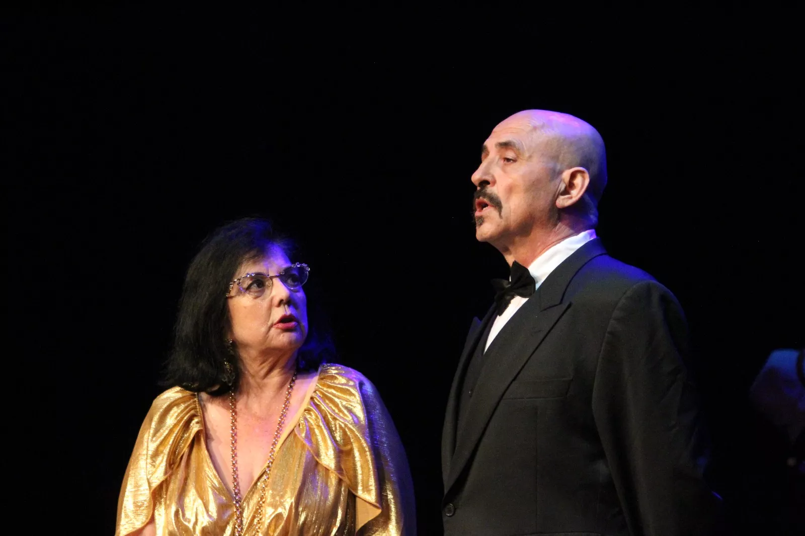 Lunátika, representando Un marido de ida y vuelta. Foto Carlos Neofato