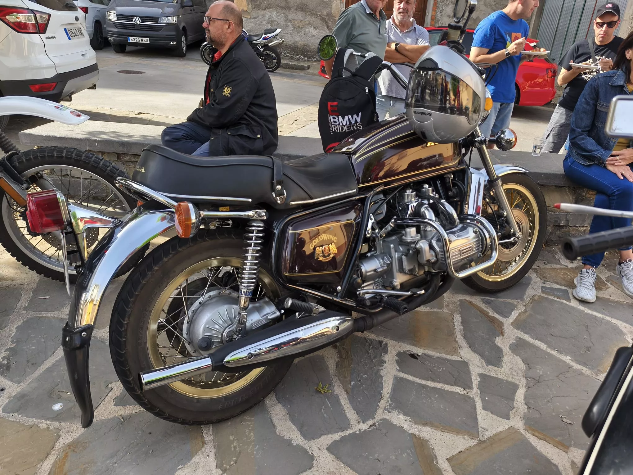 Concentración de motos antiguas en El Grado