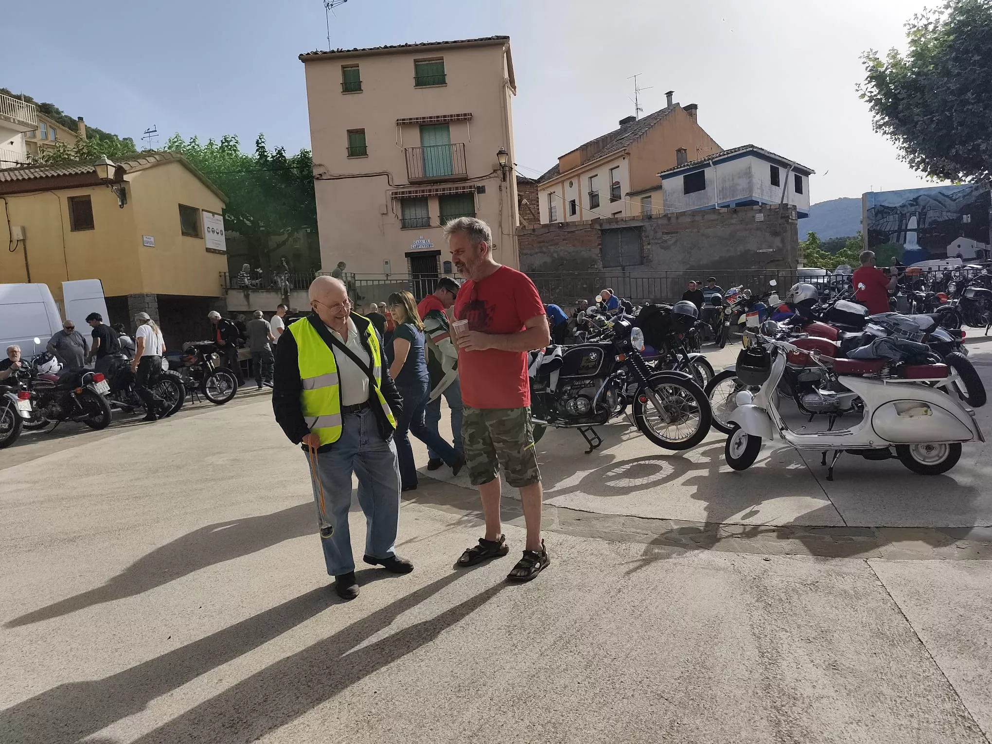 Concentración de motos antiguas en El Grado
