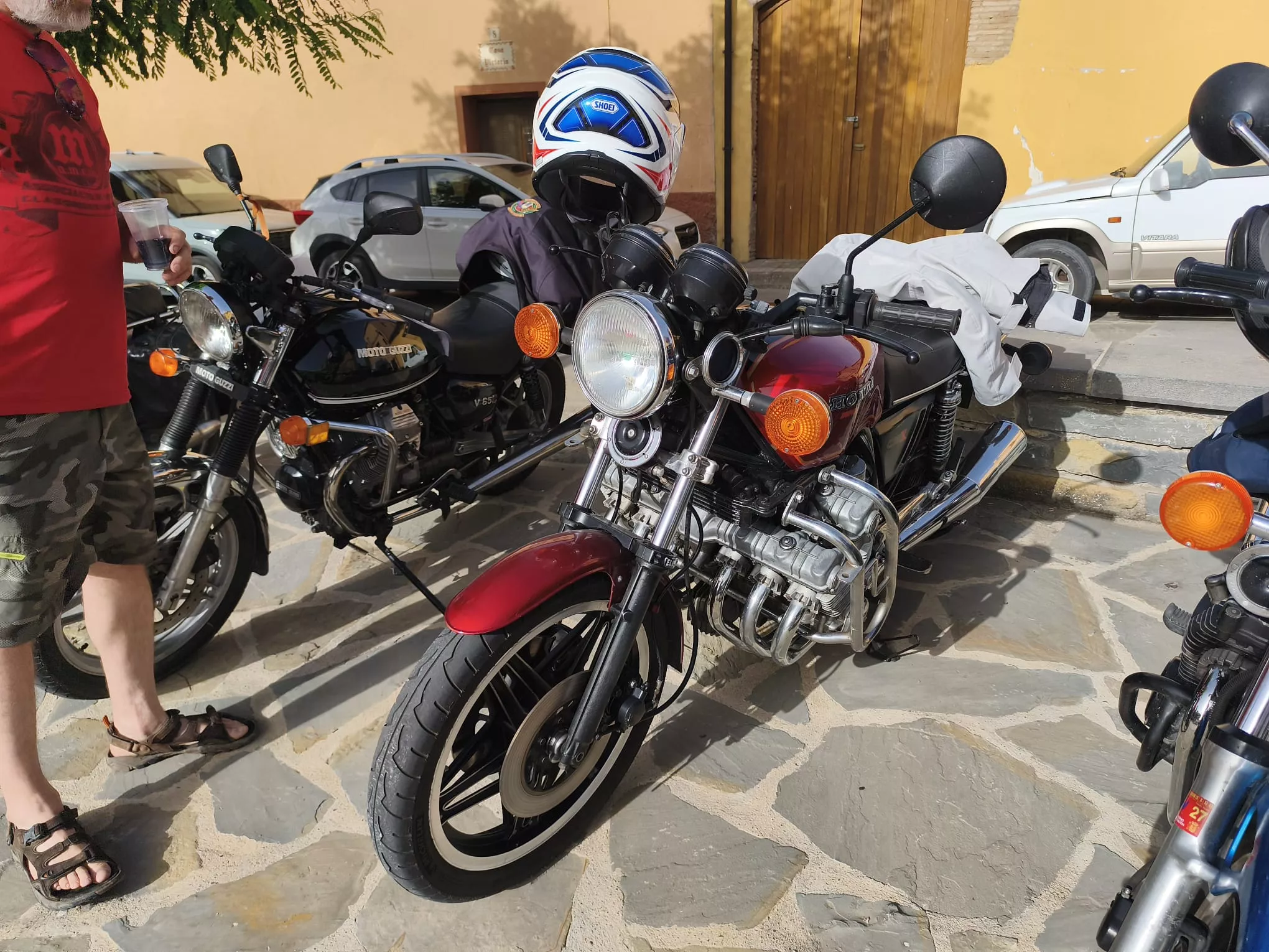 Concentración de motos antiguas en El Grado
