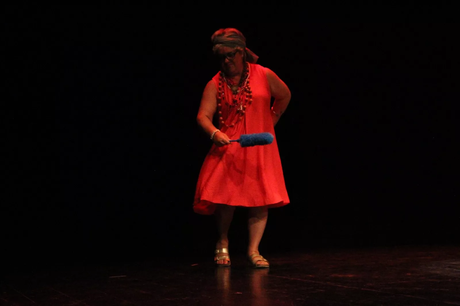 Grupo de Valentia Divertimentos II en la XXXIV Muestra de Teatro y Danza Joven. Foto Carlos Neofato