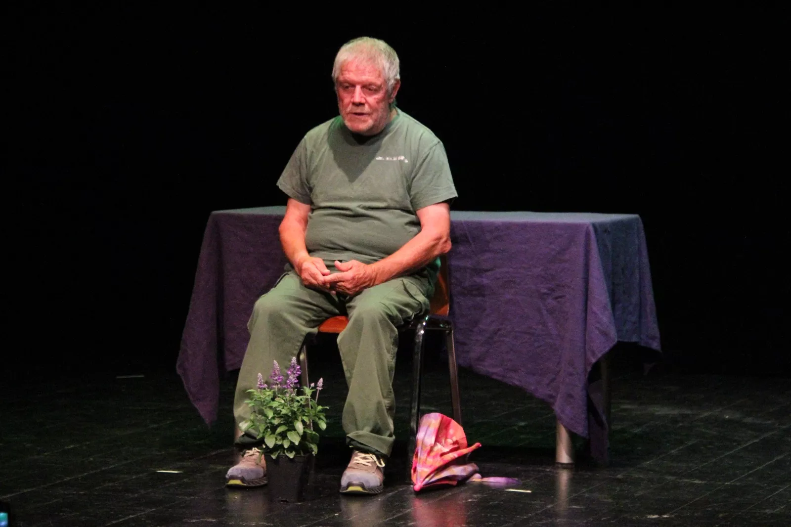 Grupo de Valentia Divertimentos II en la XXXIV Muestra de Teatro y Danza Joven. Foto Carlos Neofato