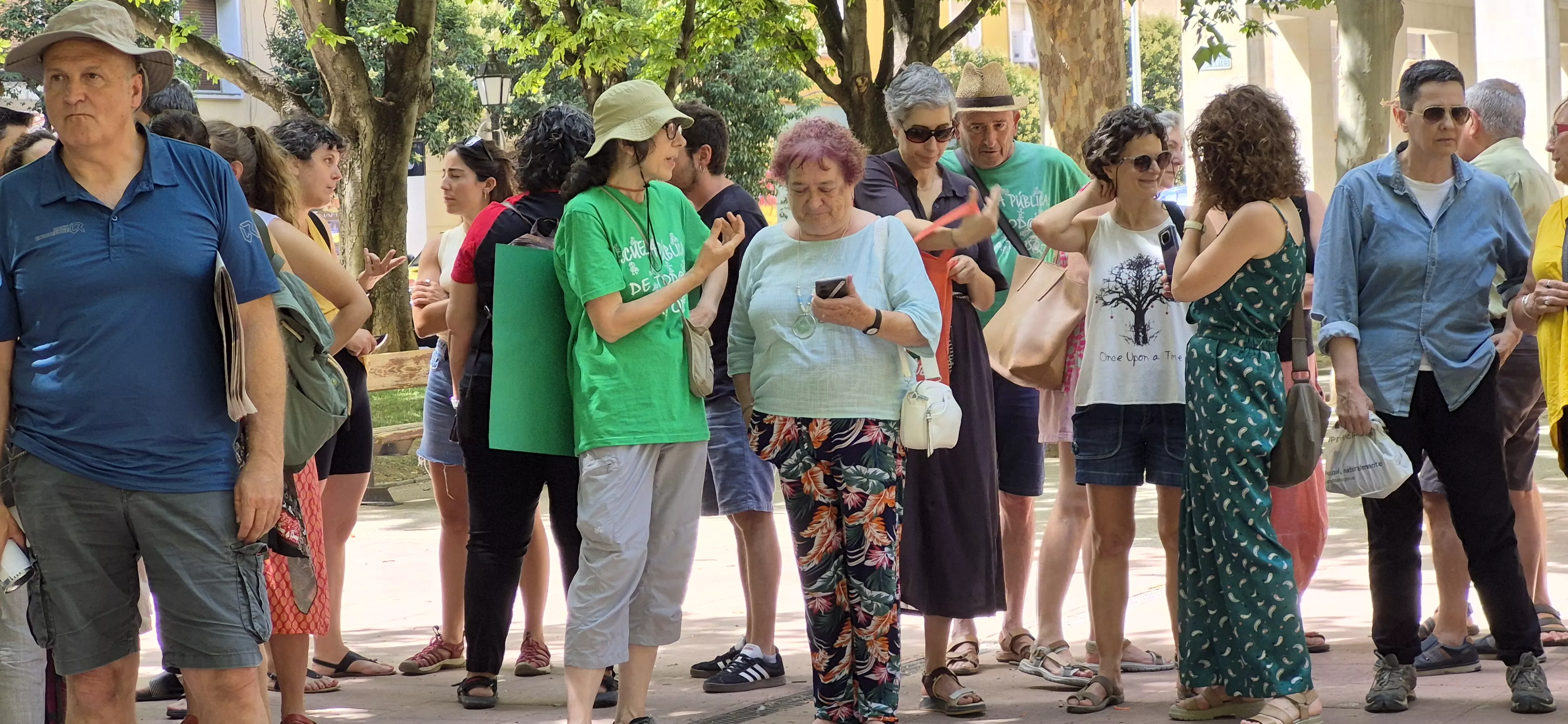 Concentración por la escuela pública y contra los expedientes a docentes. Foto Myriam Martínez