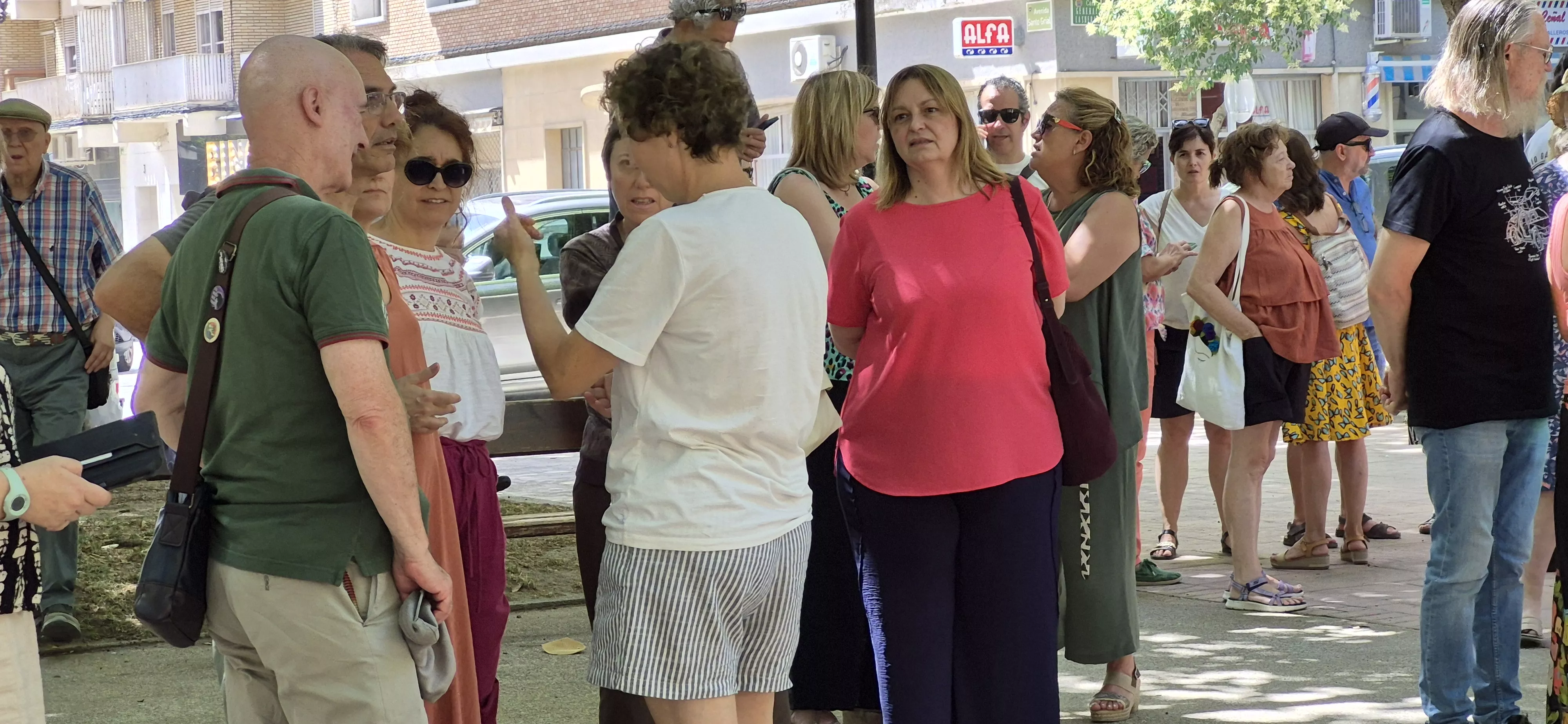 Concentración por la escuela pública y contra los expedientes a docentes. Foto Myriam Martínez