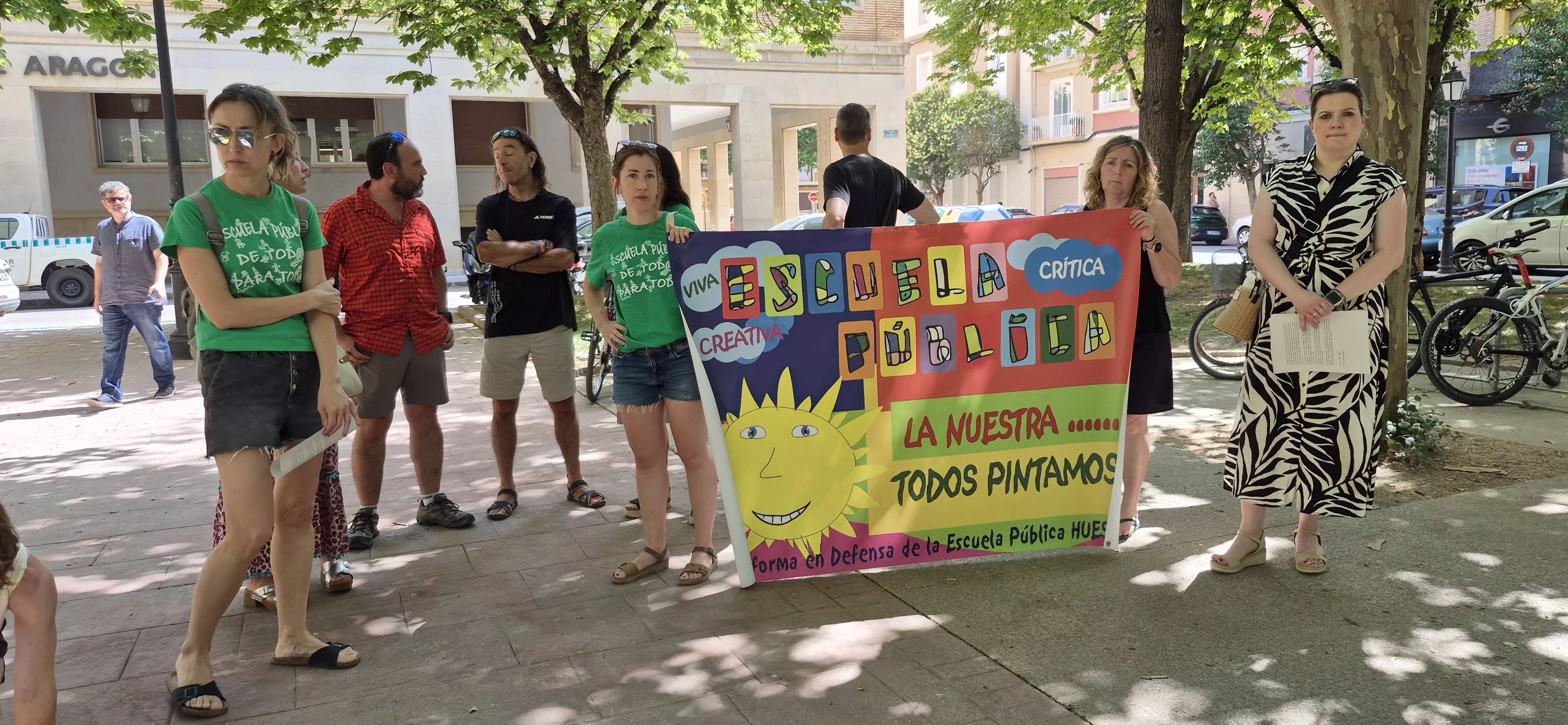 Concentración por la escuela pública y contra los expedientes a docentes. Foto Myriam Martínez
