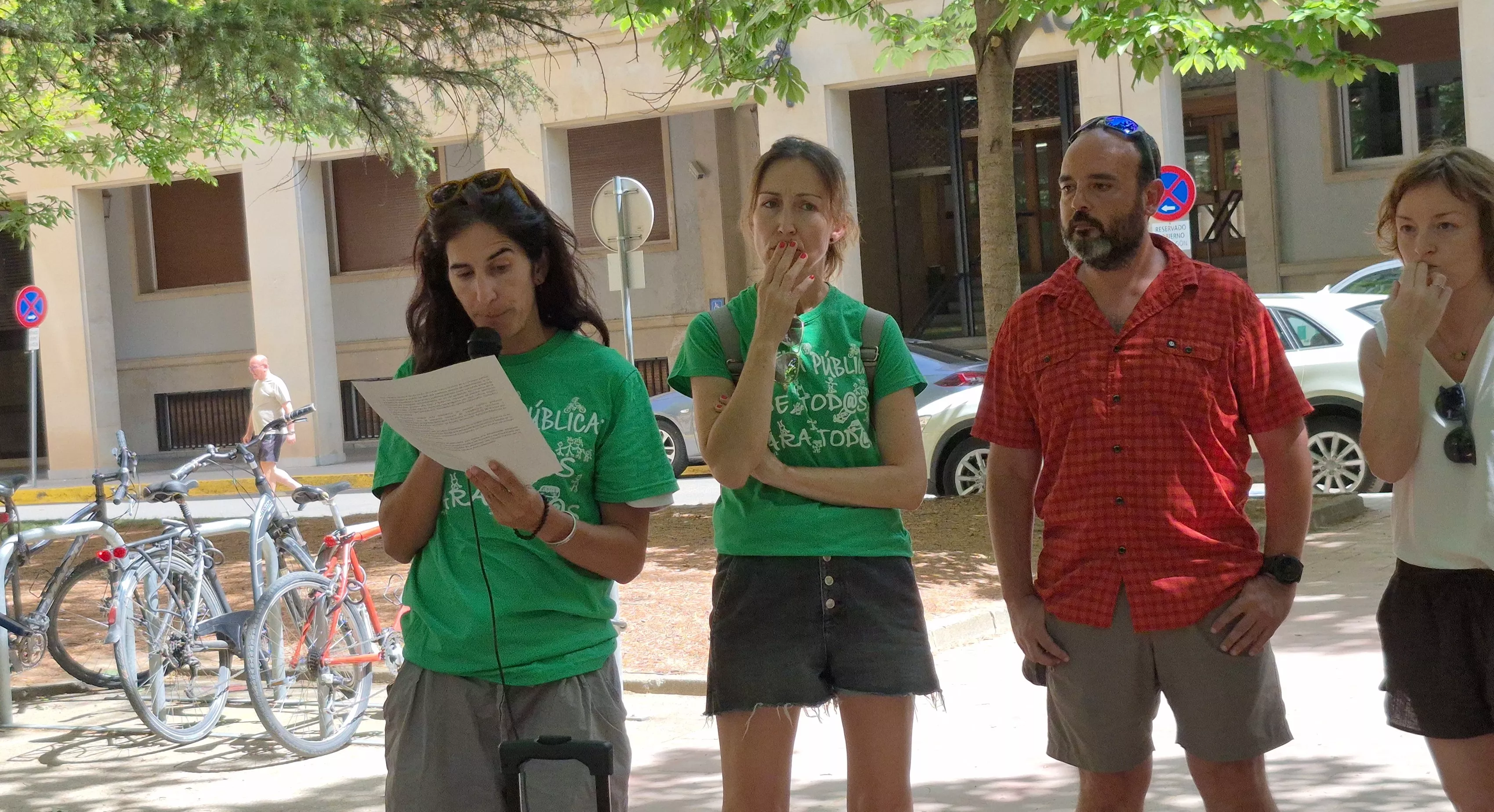 Concentración por la escuela pública y contra los expedientes a docentes. Foto Myriam Martínez