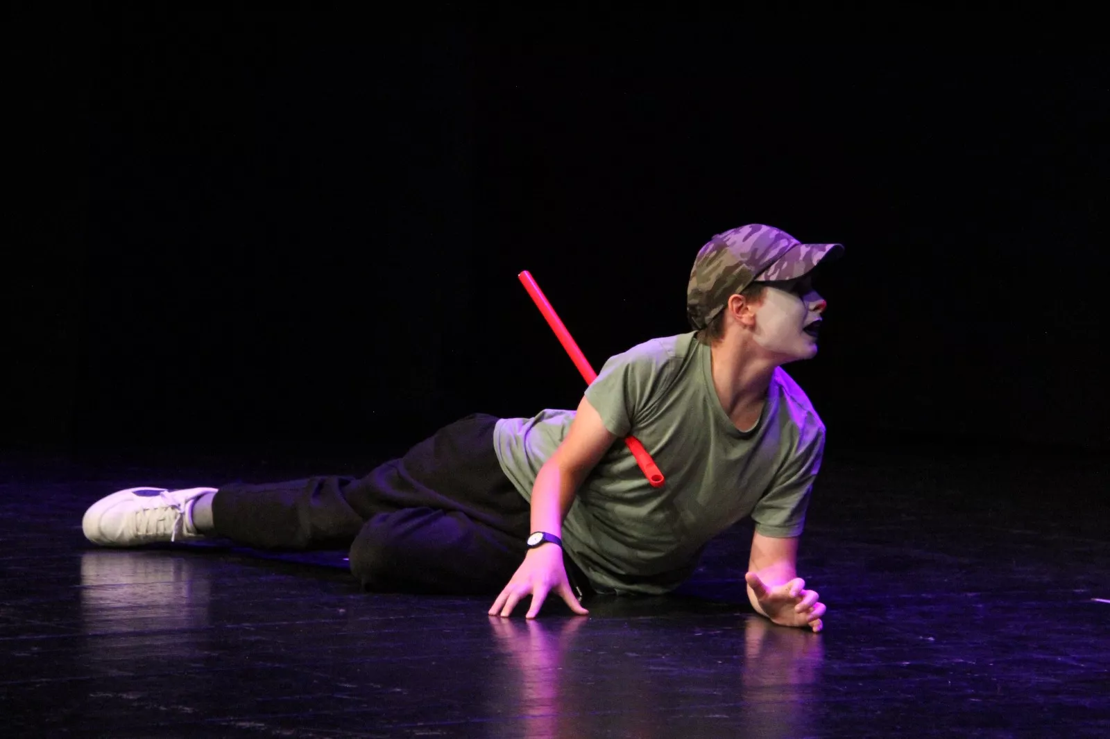 Representación de ‘Pim, pam, clown’ por Ventana Teatro en la Muestra de Huesca. Foto Carlos Neofato
