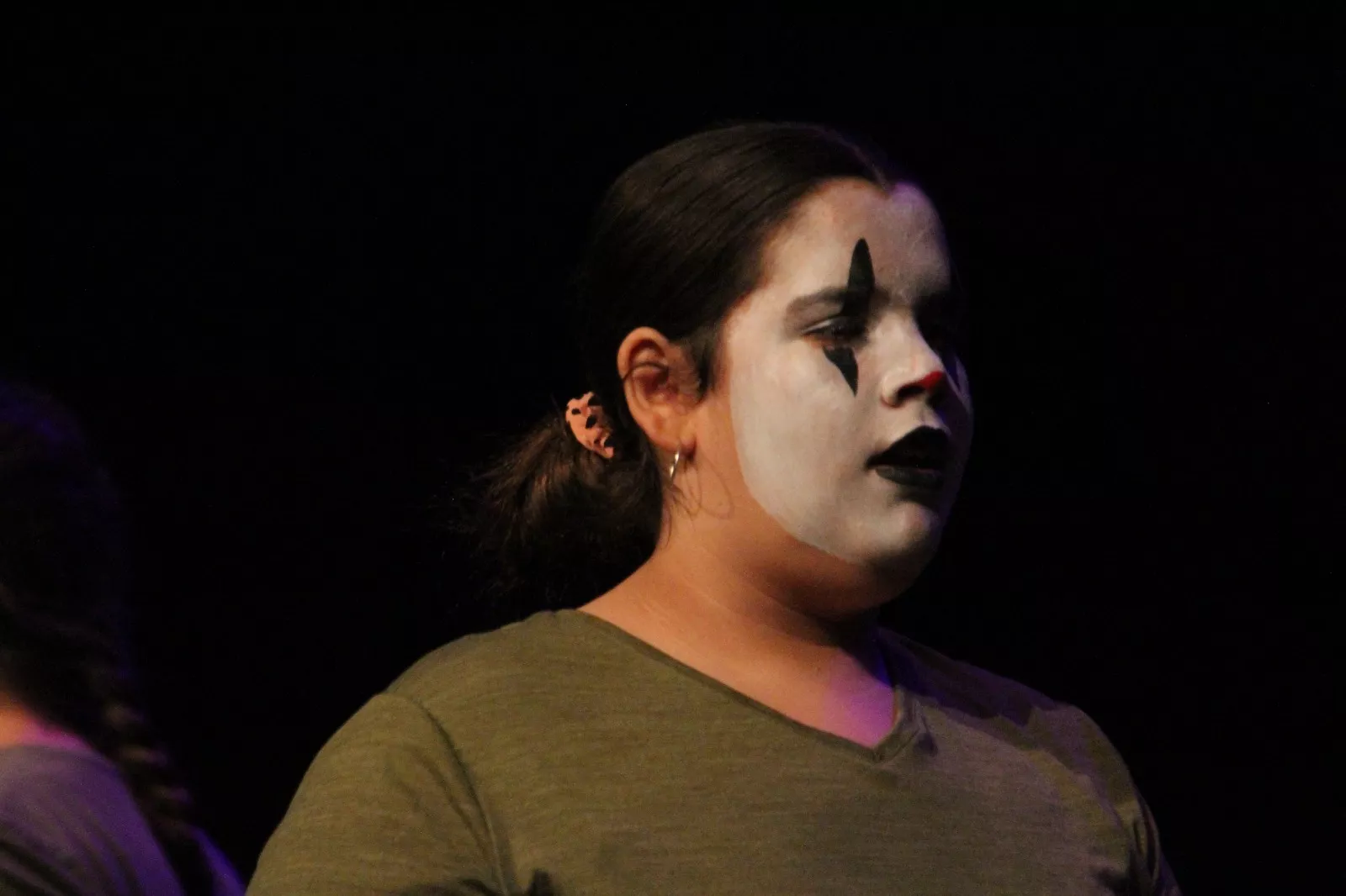 Representación de ‘Pim, pam, clown’ por Ventana Teatro en la Muestra de Huesca. Foto Carlos Neofato