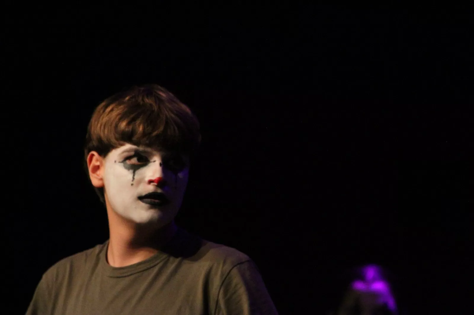 Representación de ‘Pim, pam, clown’ por Ventana Teatro en la Muestra de Huesca. Foto Carlos Neofato