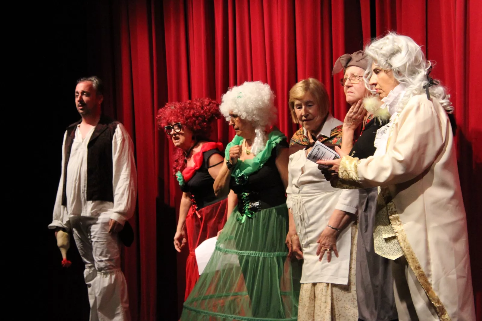 Rrepresentación de Los figurantes a cargo del grupo Las Lolas. Foto Carlos Neofato