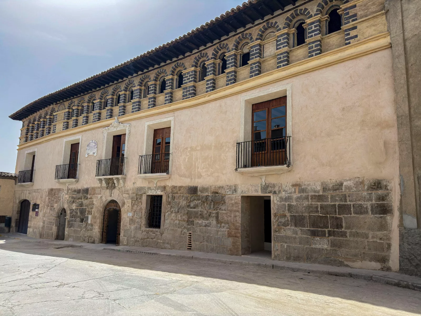Restauración del Palacio de los Barones de Valdeolivos en Fonz