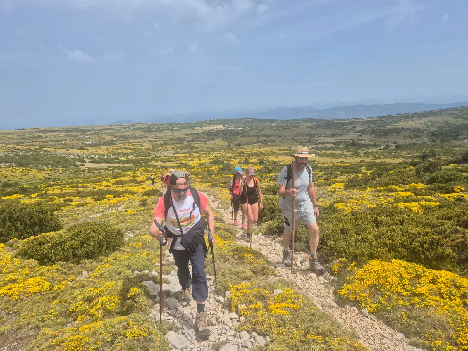 Séptimo de los 12 Retos 12 Cimas al pico de Cubilars en Guara. Foto Juanlu Herrero